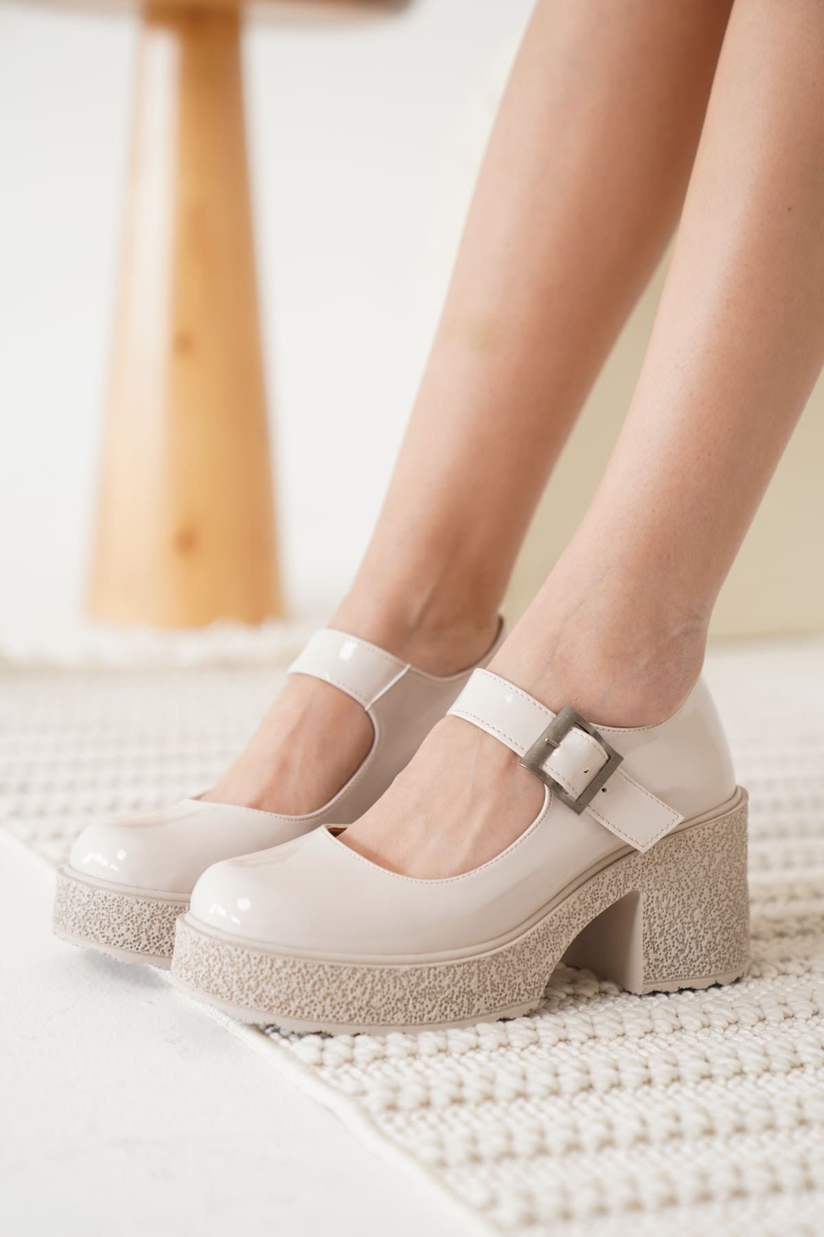 Helen Premium Kadın Bej Rugan Dolgu Topuklu Ayakkabı