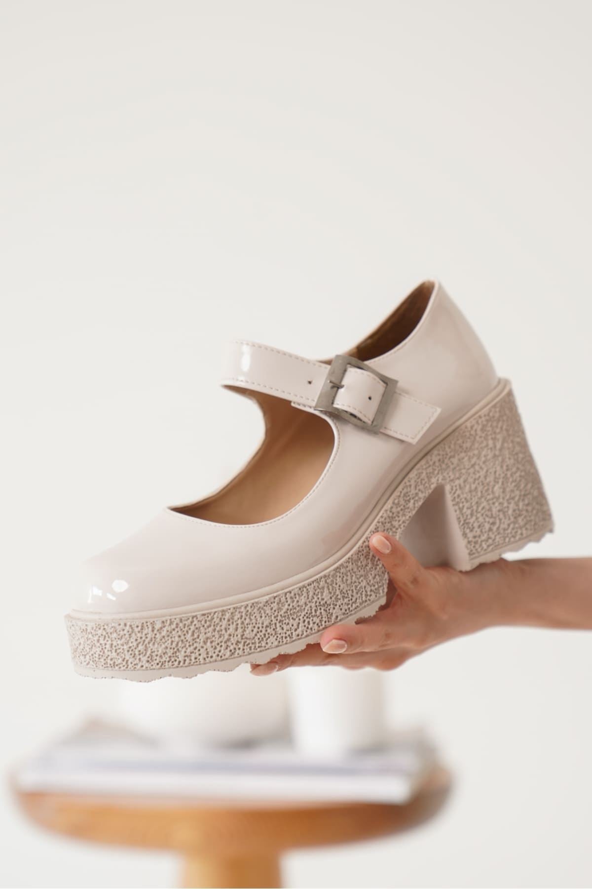 Helen Premium Kadın Bej Rugan Dolgu Topuklu Ayakkabı