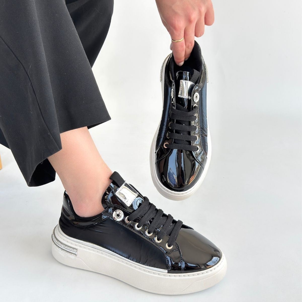 Hley Premium Siyah Rugan Paraşüt Detaylı Bağcıklı Spor Ayakkabı