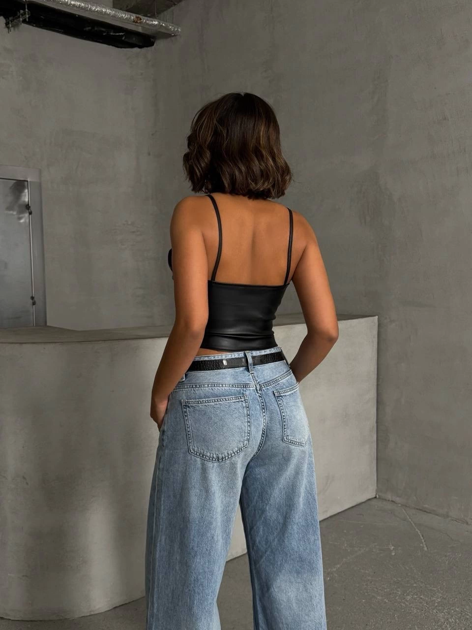 İp Askılı Yandan Fermuarlı Rastale Deri Crop Siyah