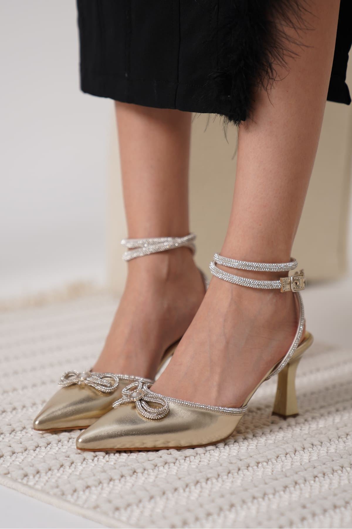 İrina Premium Kadın Altın Taşlı Topuklu Ayakkabı