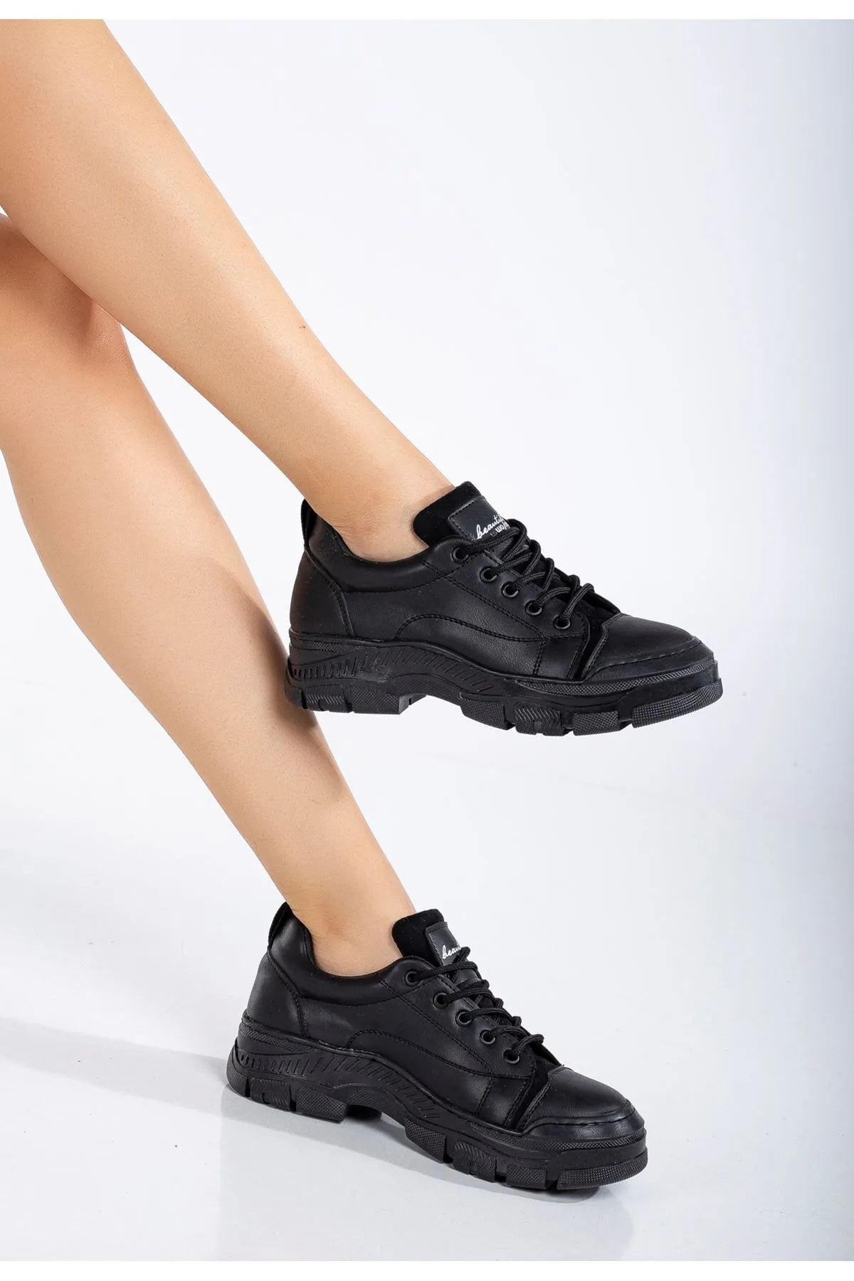 JANE Bağcıklı Ortopedik Kadın Sneaker Spor Ayakkabı - Siyah