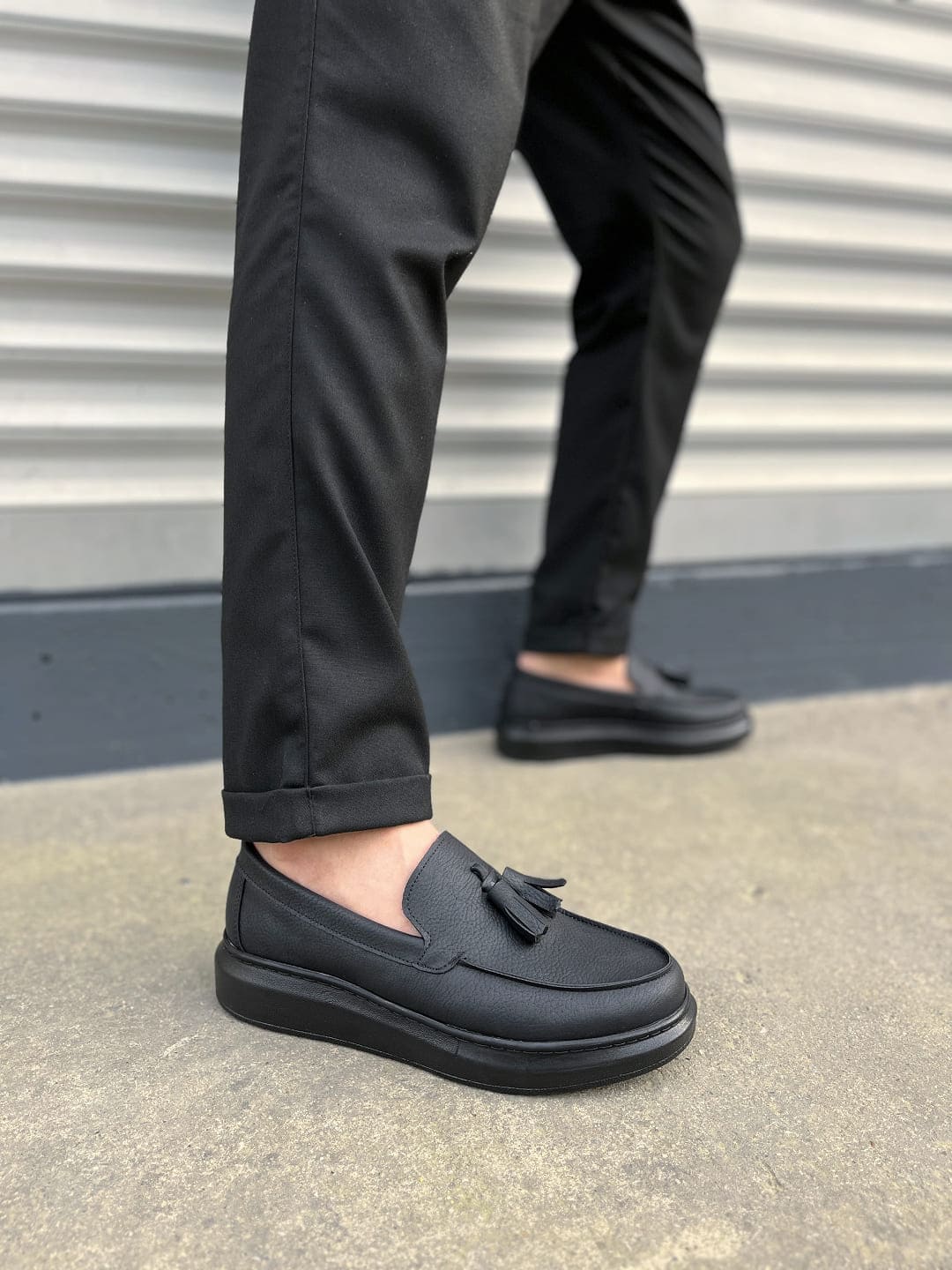 JY154 Blaze Laceless Tasseled Men's Casual Classic Shoes - Vegan Leather Black