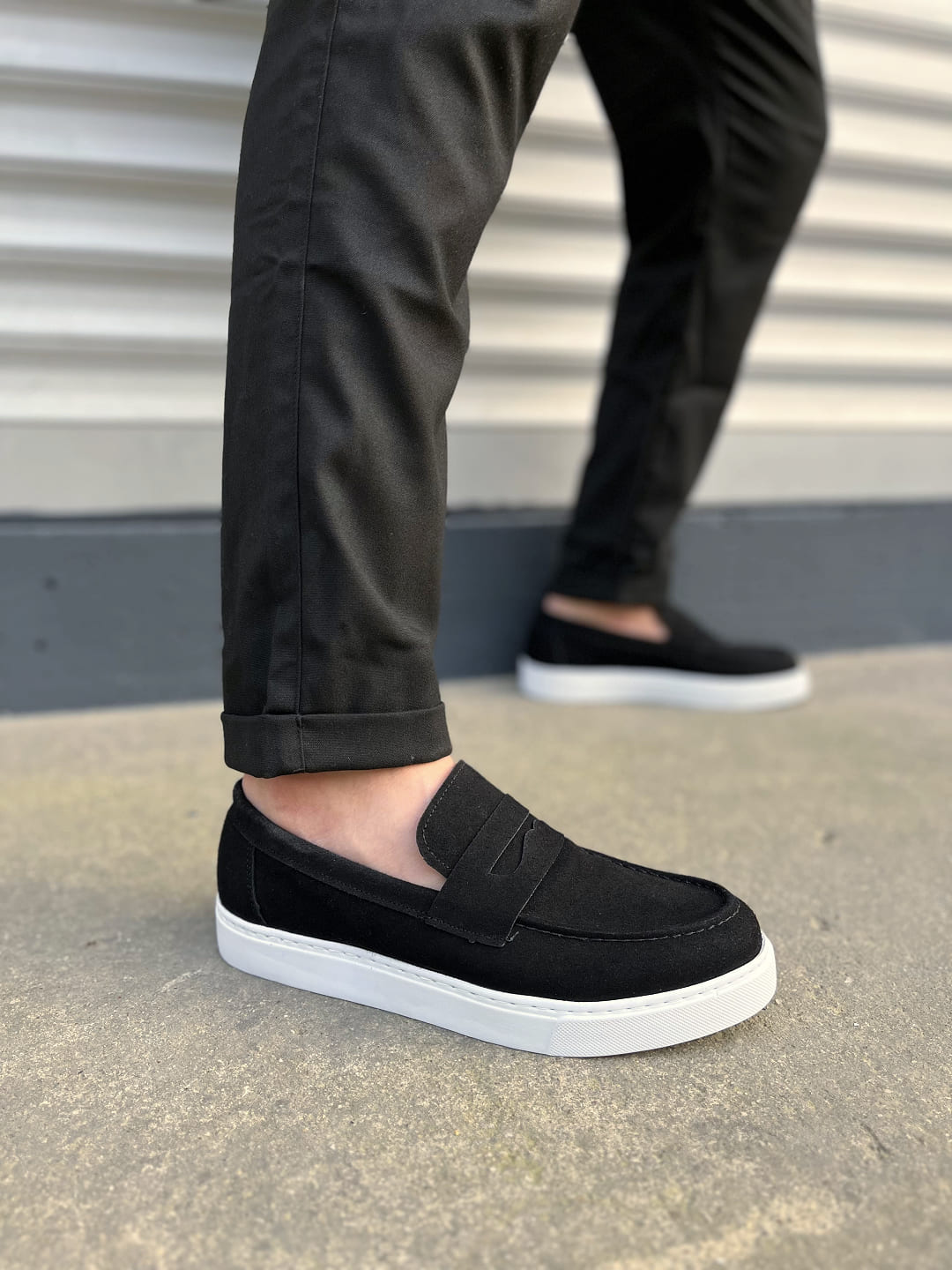 JY180 Estilo X Bağcıksız Süet Erkek Günlük Spor Klasik Ayakkabı - Siyah Beyaz