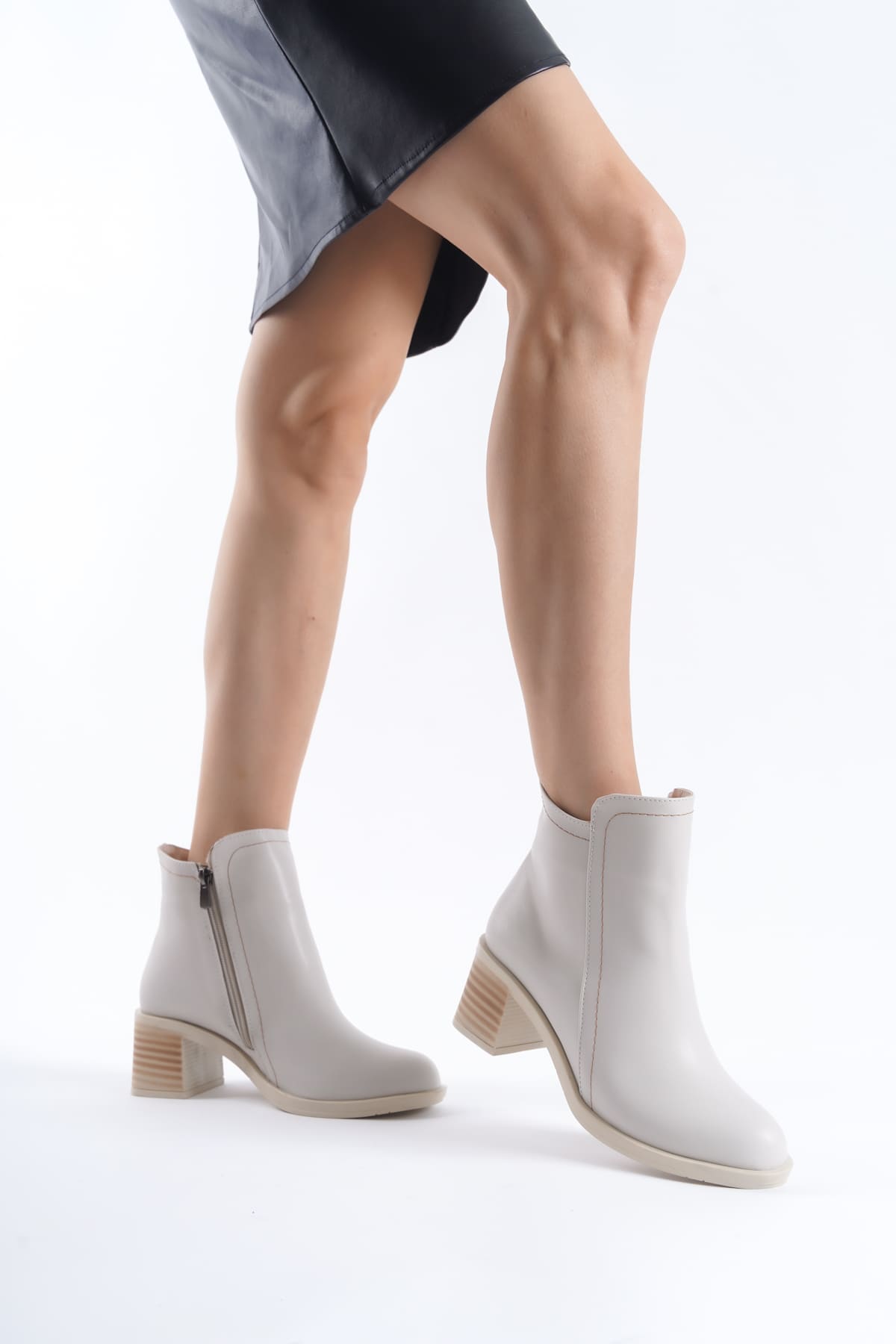 LARIO Zippered Orthopedic Sole Heeled Women's Boots - Cream