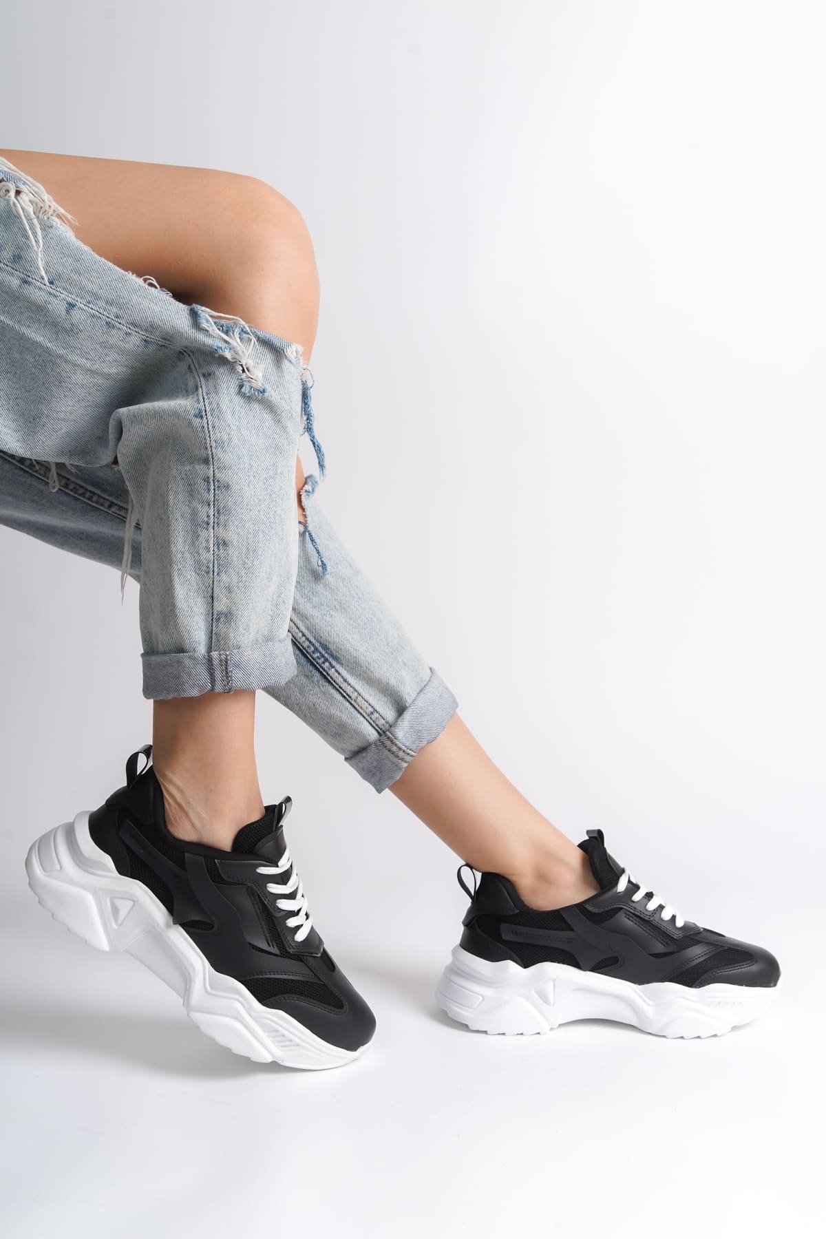 FlexStep Ortopedik Tabanlı Triko Spor Ayakkabı Siyah Beyaz