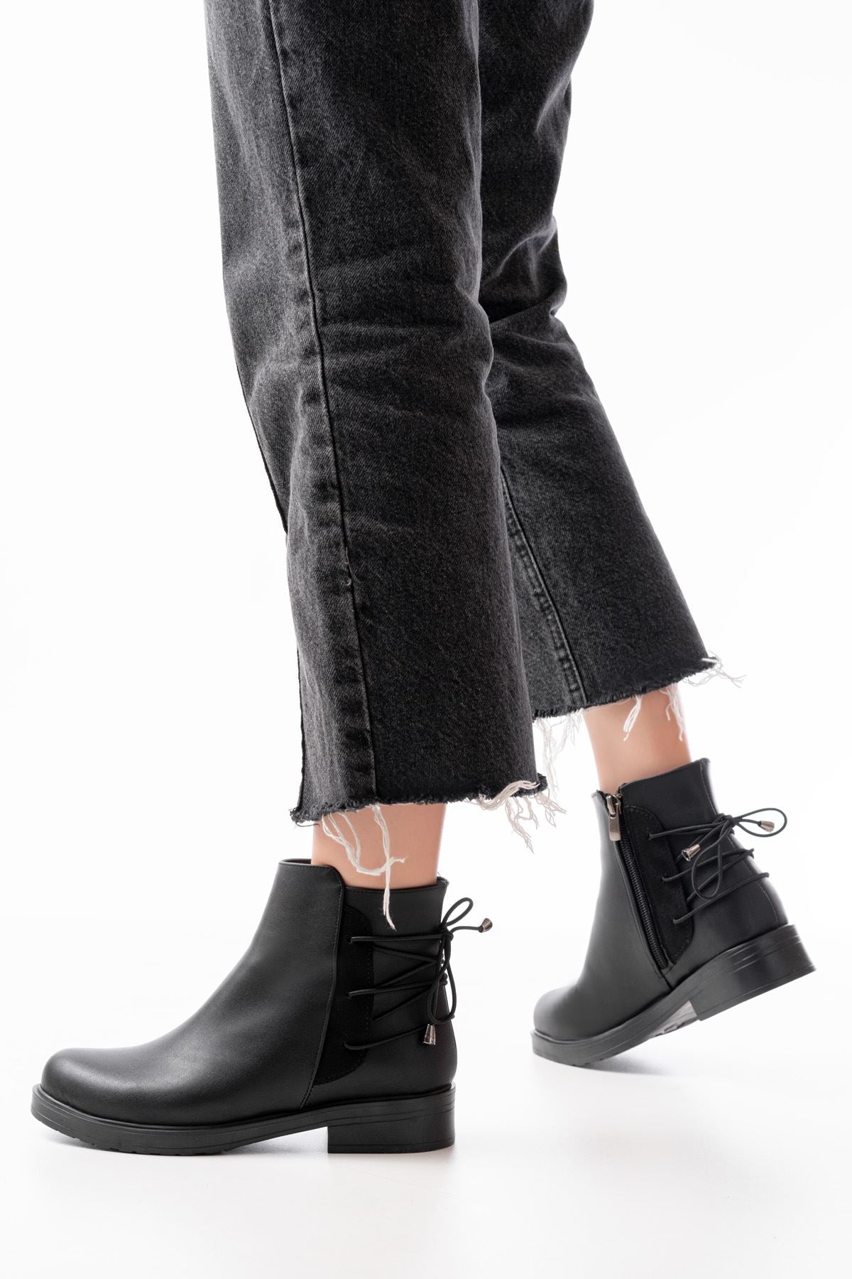 ZRİN165-209 Premium Siyah Arka Bağcıklı Fermuarlı Günlük Kadın Bot