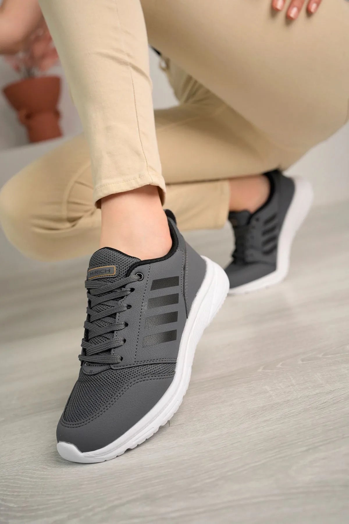 Four Orthopedic Sole Comfortable Women's Smoked Sports Shoes
