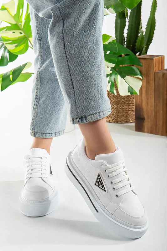 Zera Premium Ortopedik Beyaz Bağcıklı Kadın Sneaker