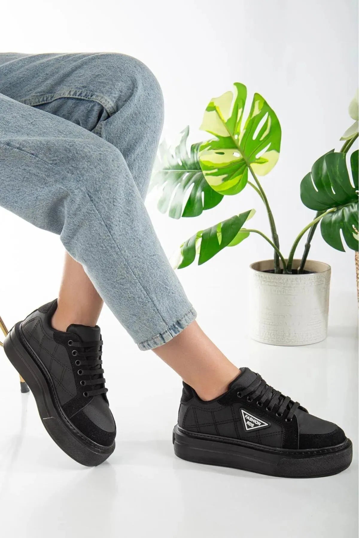 Zera Premium Orthopedic Black Lace-Up Women's Sneakers