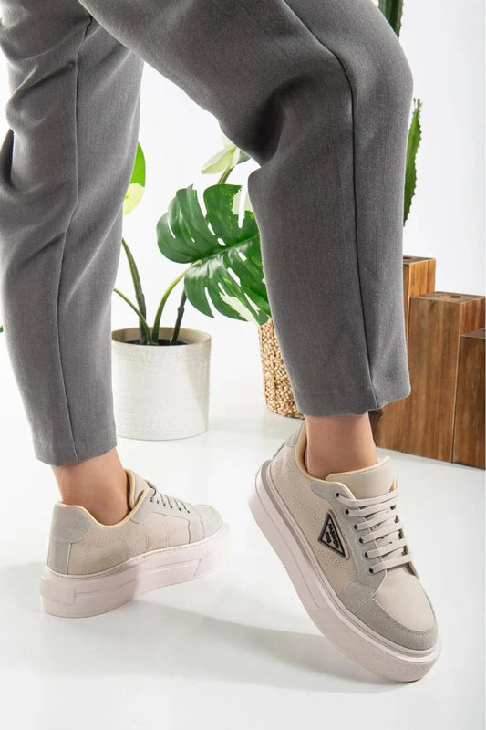 Zera Premium Ortopedik Bej Bağcıklı Kadın Sneaker
