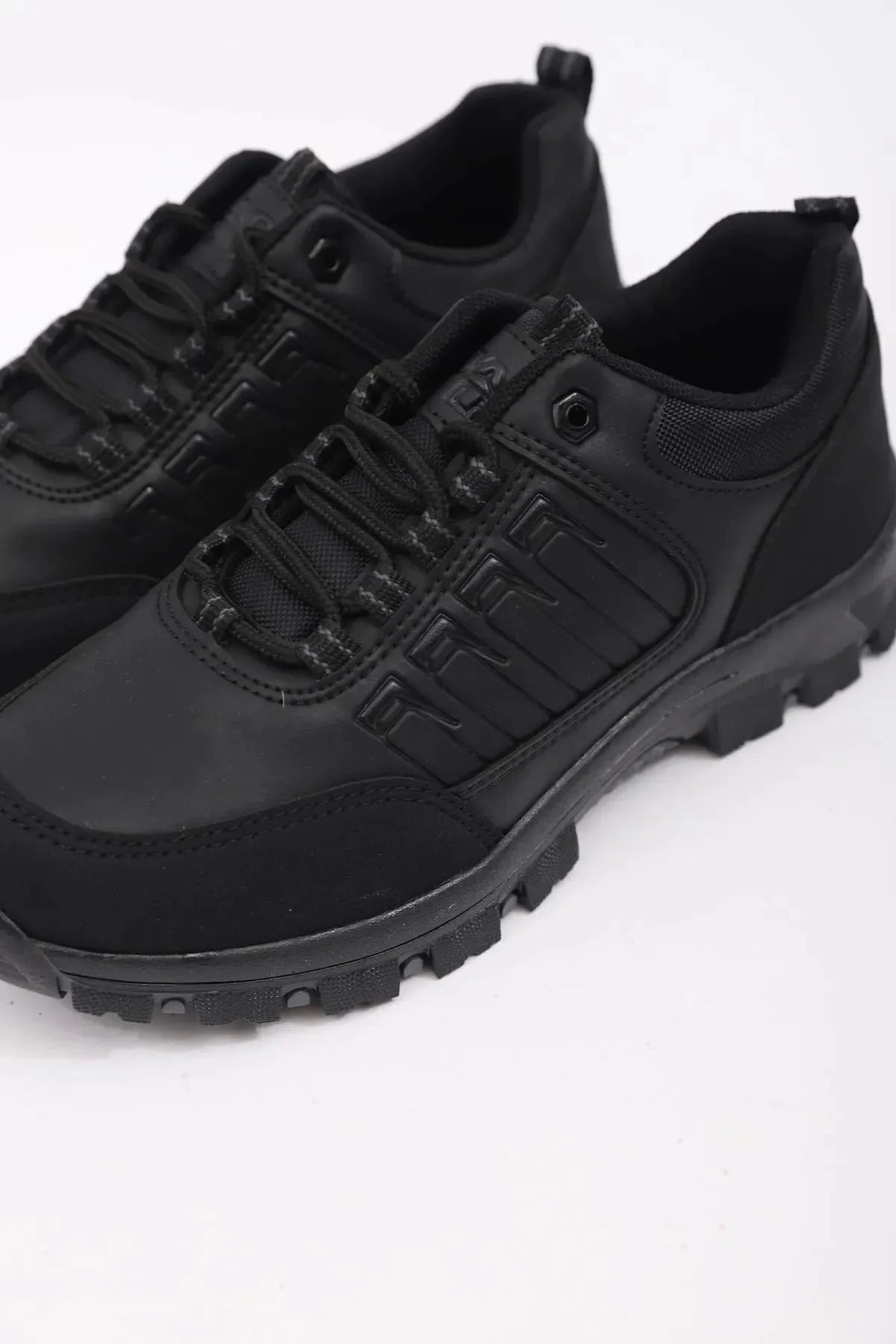 JackTrek Premium Men's Outdoor Winter Black Trekking Boots