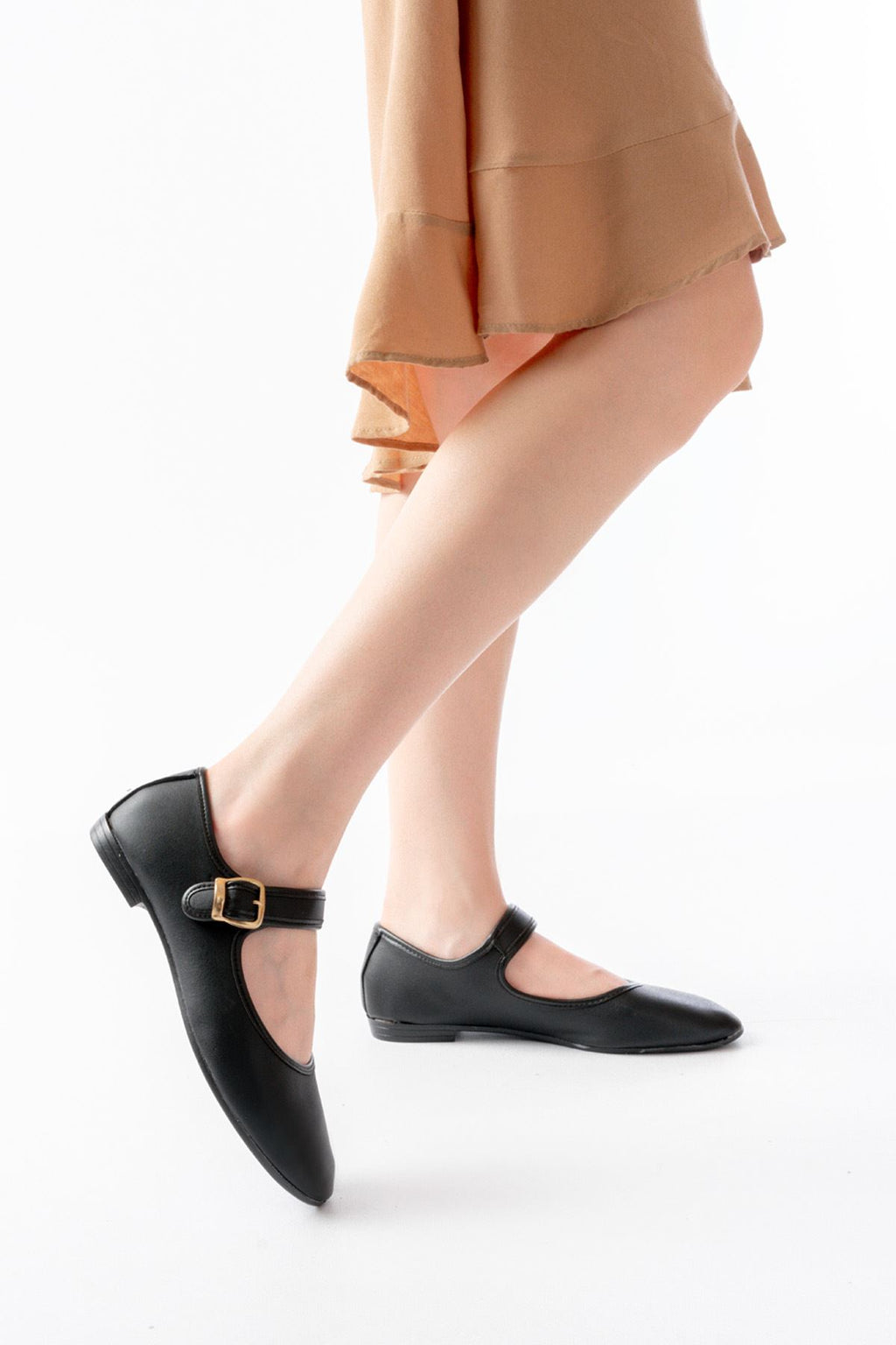 ZRİN-2606 Siyah Baretli Günlük Kadın Babet