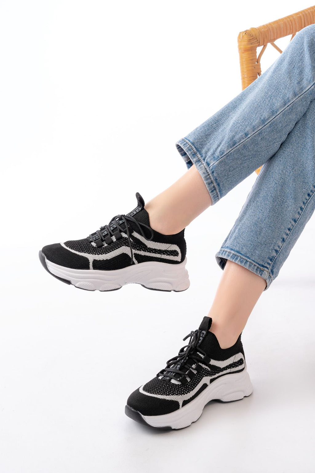 ZRİN-3001 Premium Siyah Bağcıklı Fileli Günlük Sneaker