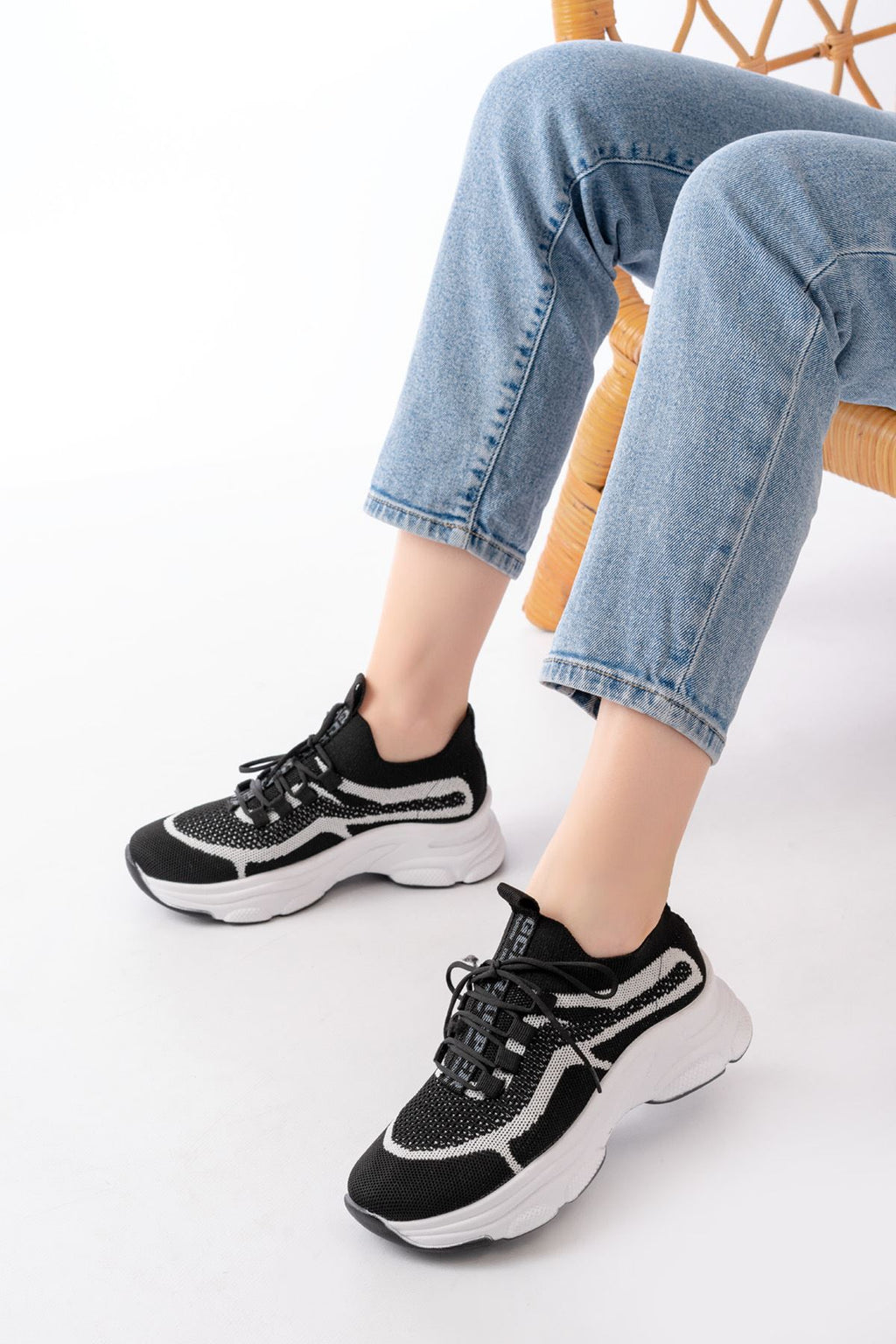 ZRİN-3001 Premium Siyah Bağcıklı Fileli Günlük Sneaker