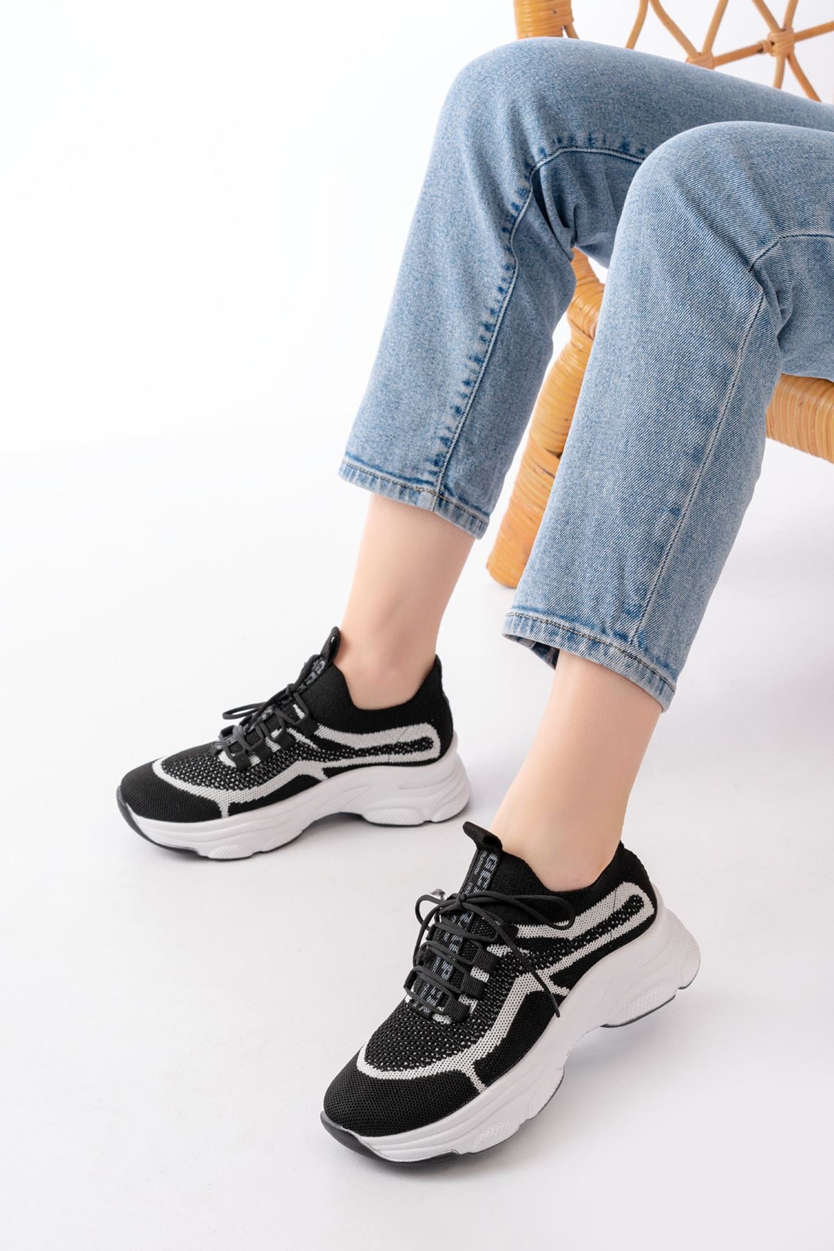 ZRİN-3001 Premium Siyah Bağcıklı Fileli Günlük Sneaker