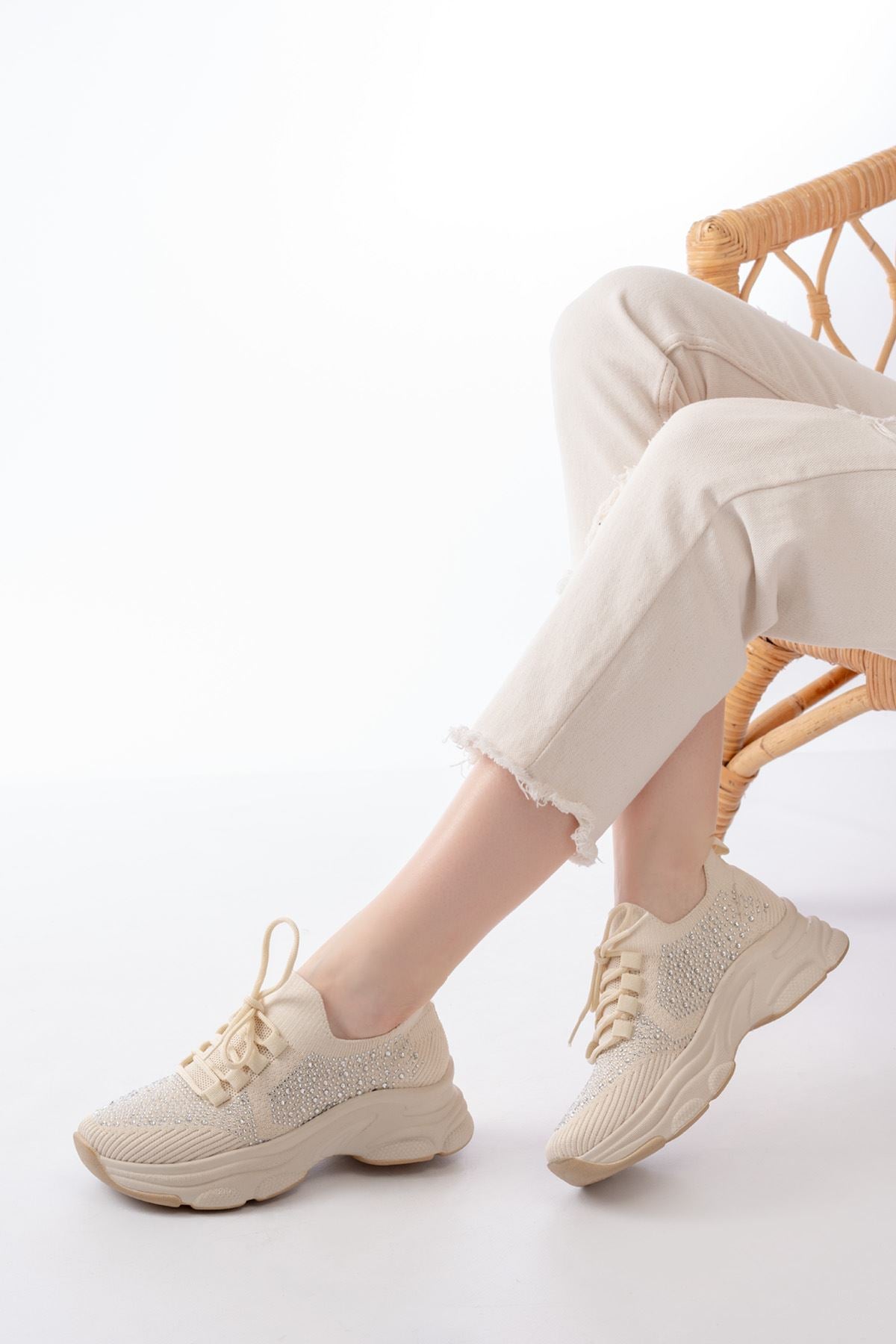 ZRİN-3002 Premium Bej Bağcıklı Fileli Taş Aksesuarlı Günlük Sneaker