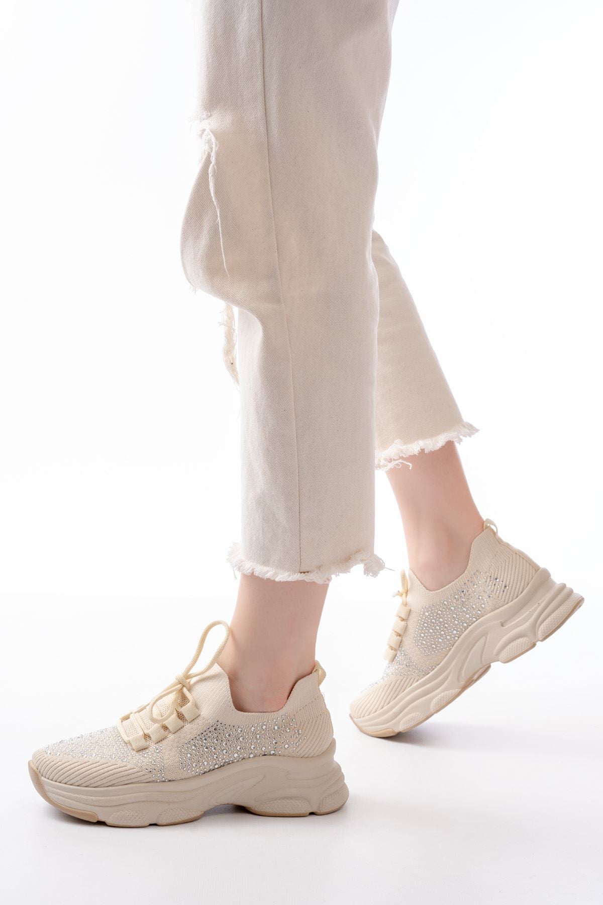 ZRİN-3002 Premium Bej Bağcıklı Fileli Taş Aksesuarlı Günlük Sneaker