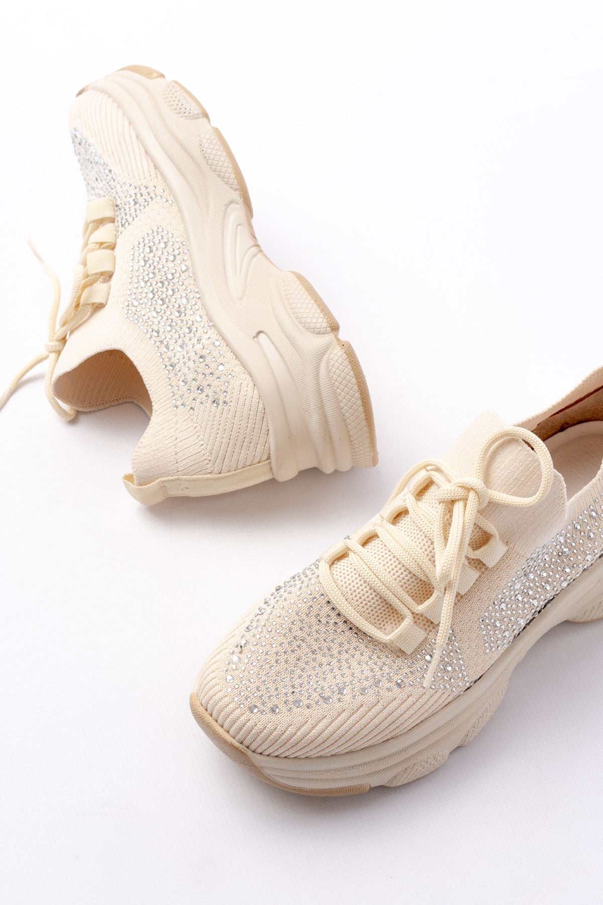 ZRİN-3002 Premium Bej Bağcıklı Fileli Taş Aksesuarlı Günlük Sneaker