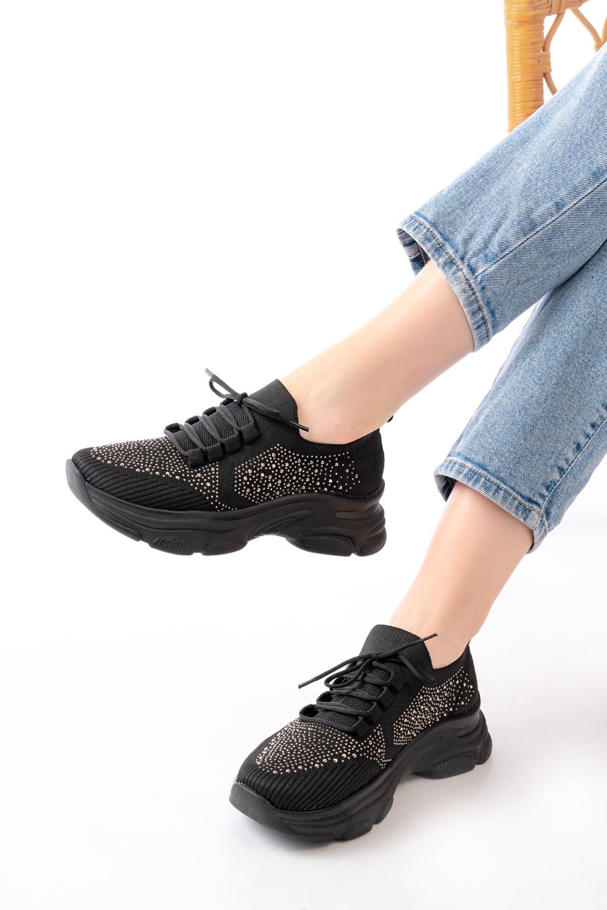 ZRİN-3002 Premium Siyah Bağcıklı Fileli Taş Aksesuarlı Günlük Sneaker