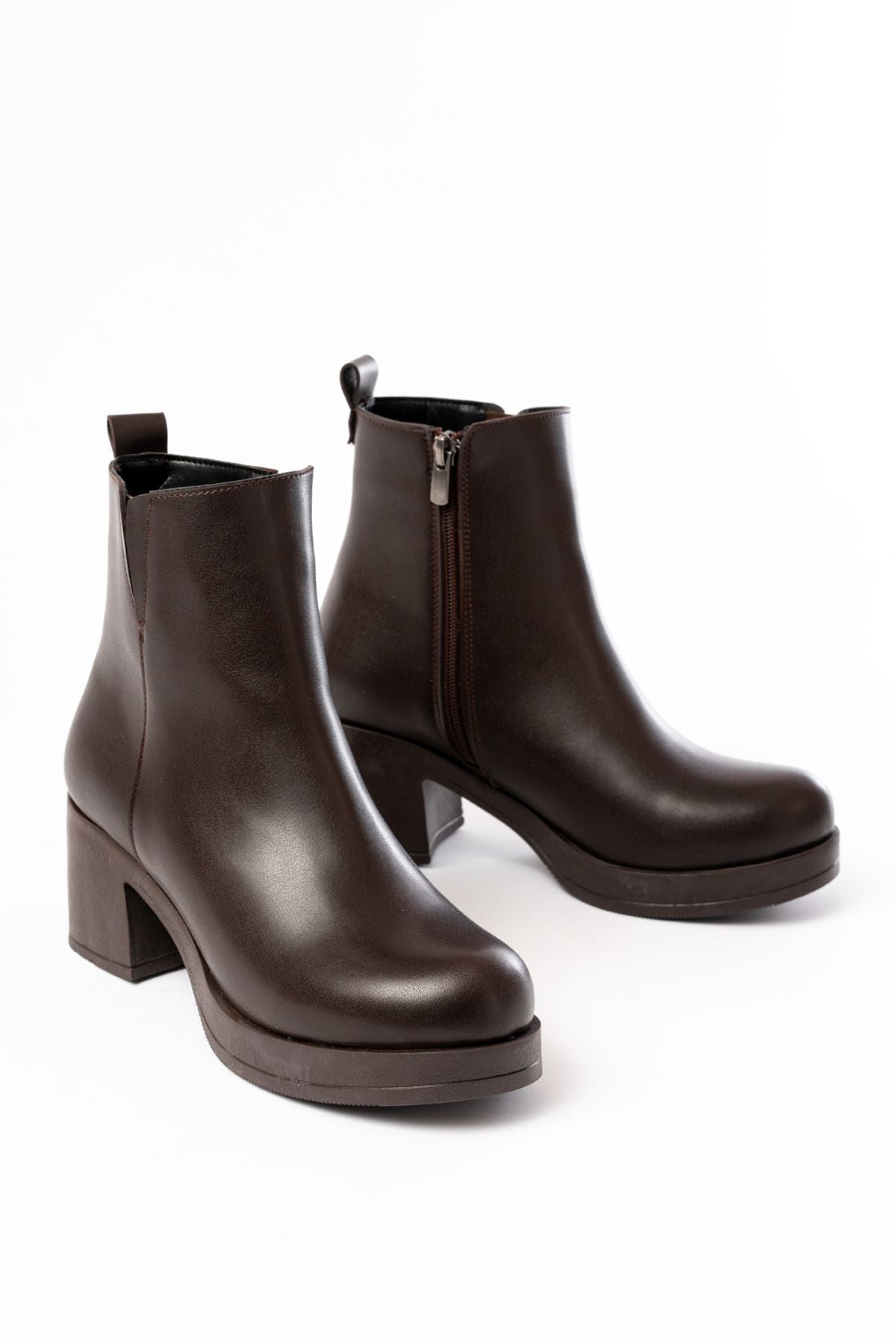 ZRİN-3057 Premium Kahverengi Lastikli Fermuarlı Kalın Topuklu Günlük Kadın Bot