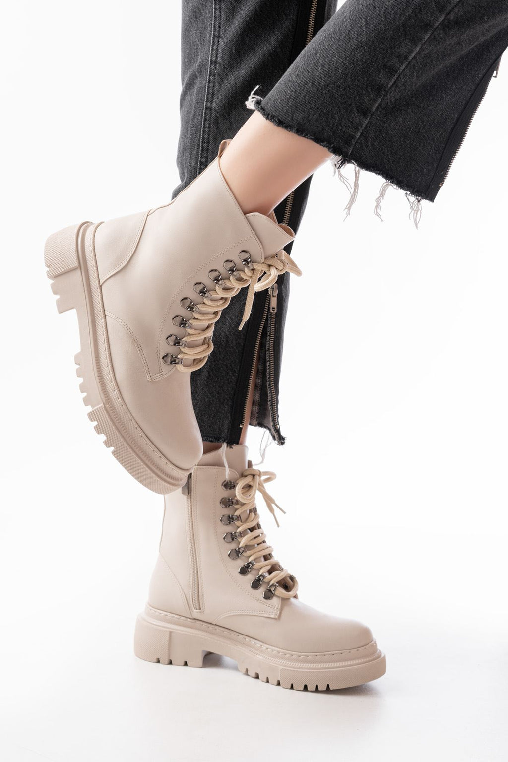 ZRİN-2121 Premium Bej Bağcıklı Fermuarlı Günlük Kadın Bot