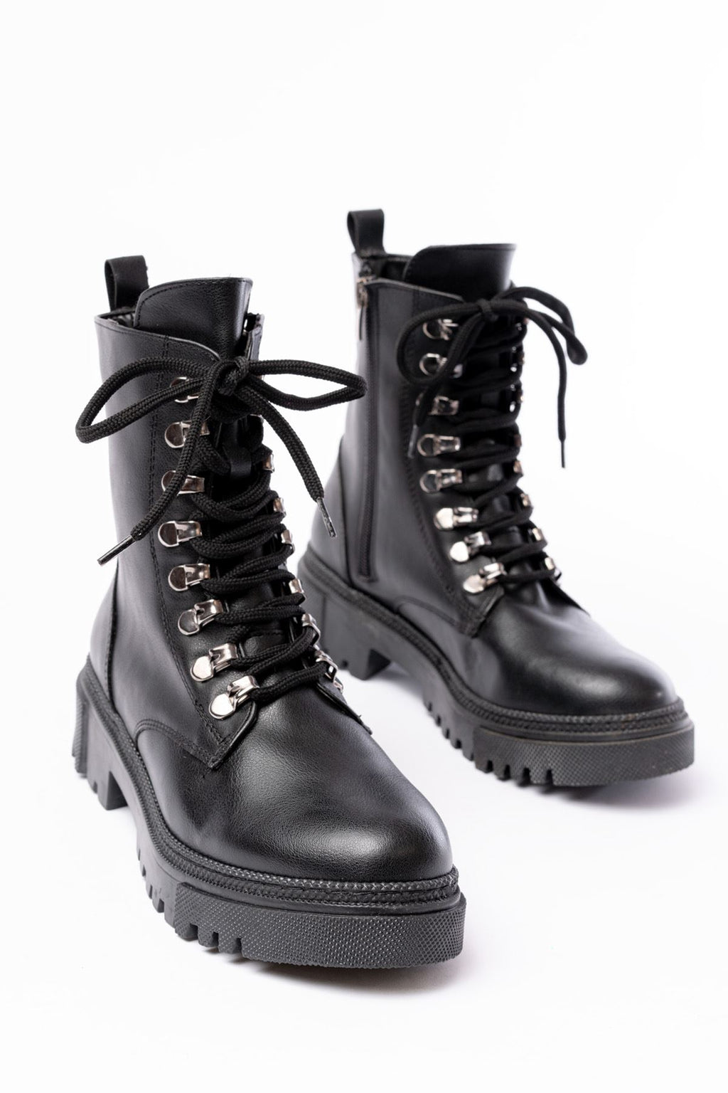 ZRİN-2121 Premium Siyah Bağcıklı Fermuarlı Günlük Kadın Bot