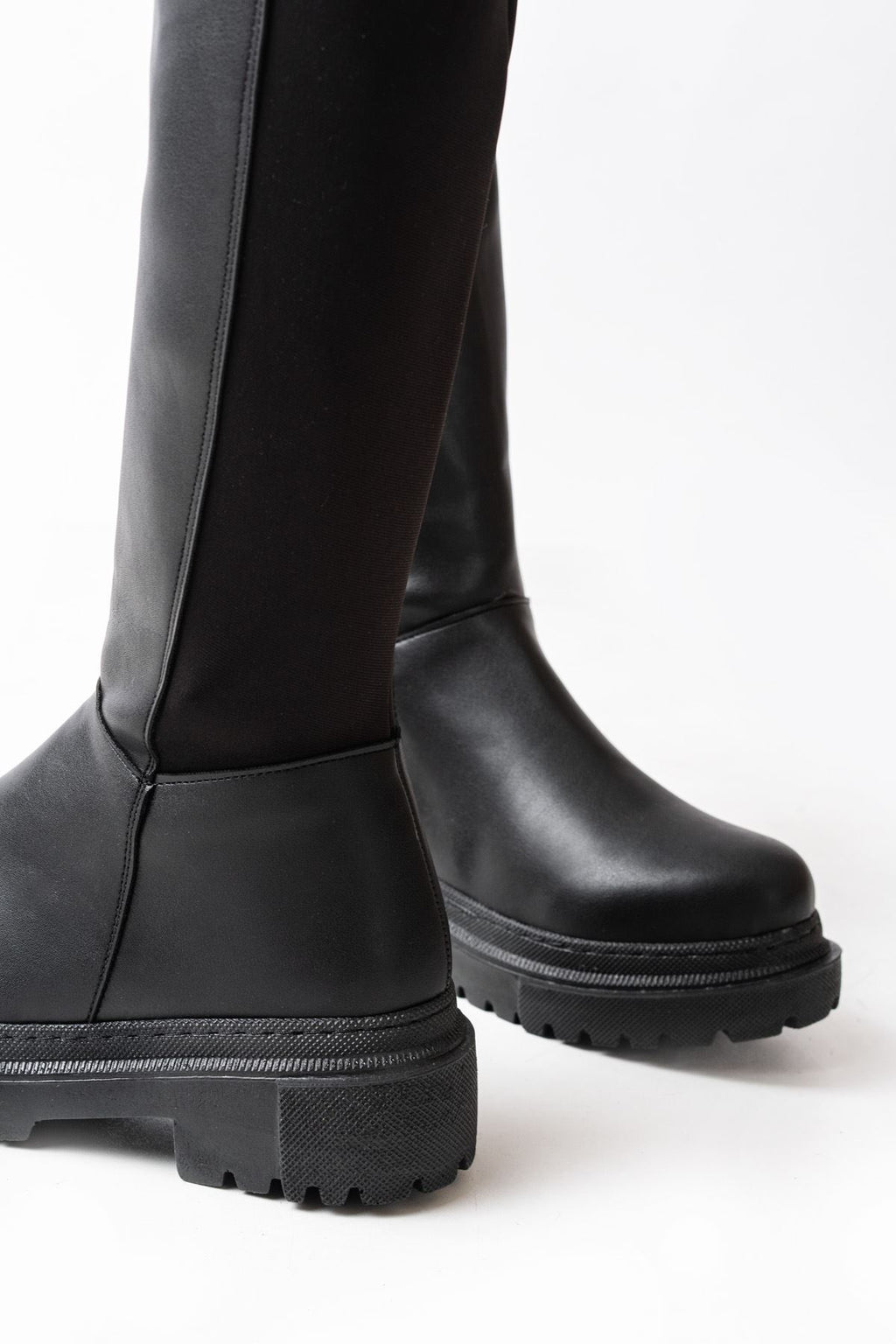 Knee-High Premium Siyah Arkası Streç Fermuarlı Kadın Çizme