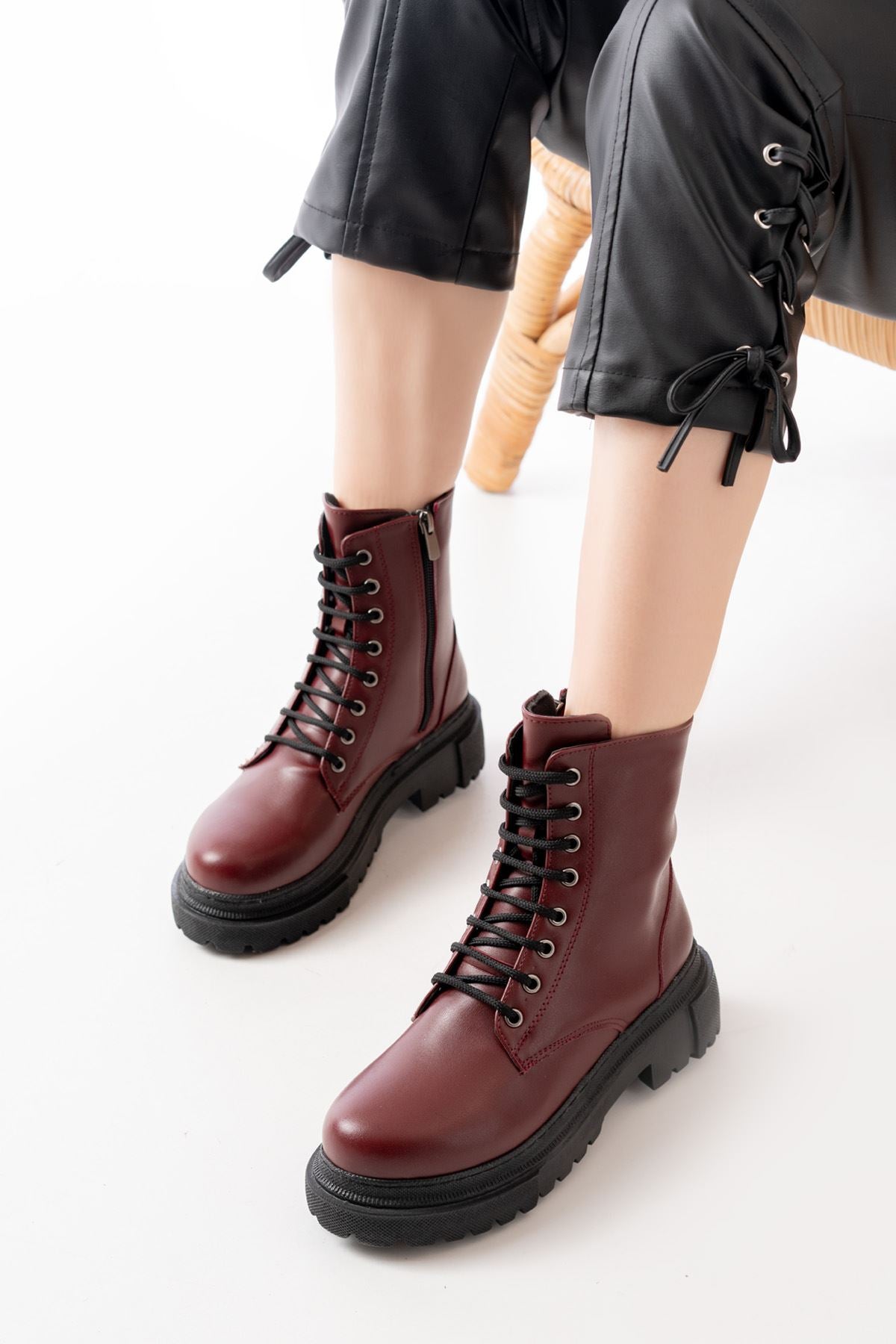ZRİN812-356 Premium Bordo Bağcıklı Fermuarlı Günlük Kadın Bot