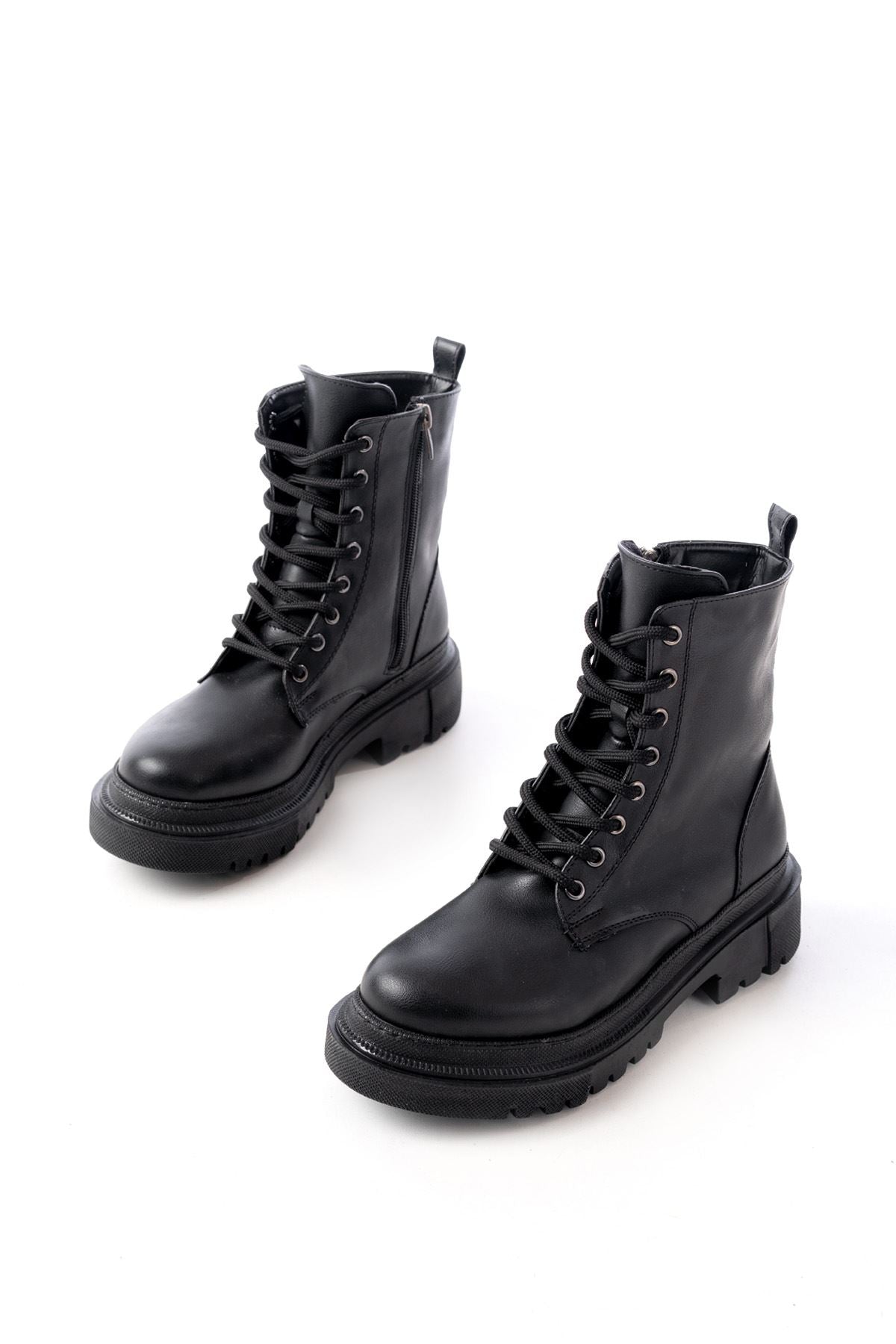 ZRİN812-356 Premium Siyah Bağcıklı Fermuarlı Günlük Kadın Bot