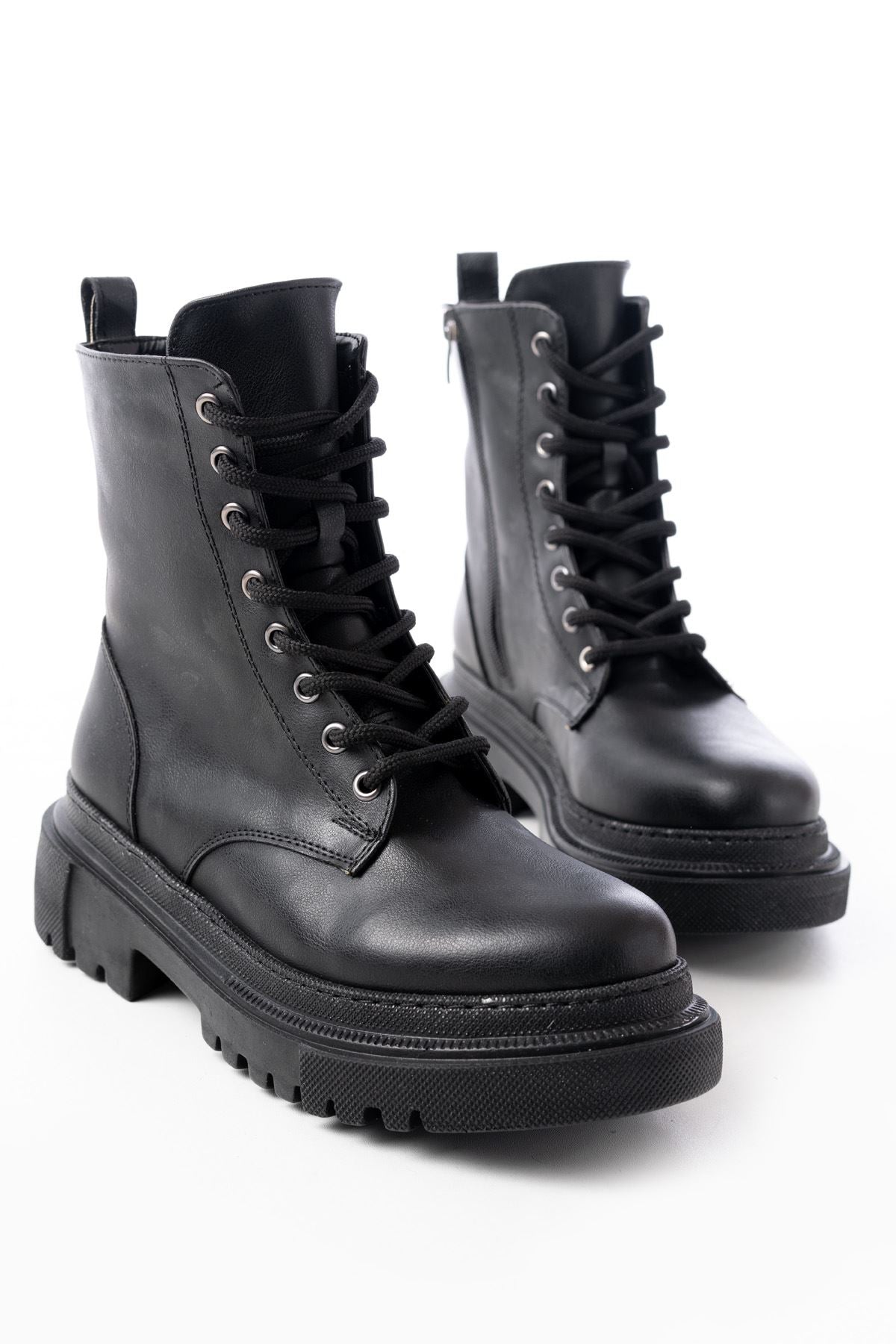 ZRİN812-356 Premium Siyah Bağcıklı Fermuarlı Günlük Kadın Bot