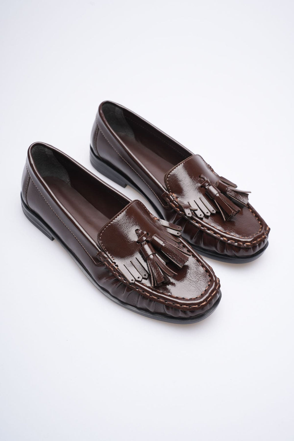 ZR88MS01 Premium Acı Kahve Rugan Püsküllü Kadın Loafer Babet