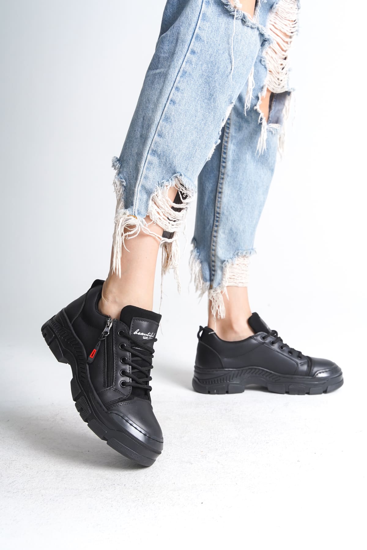 Naritha Zippered &amp; Laced Orthopedic Women's Black Sneakers