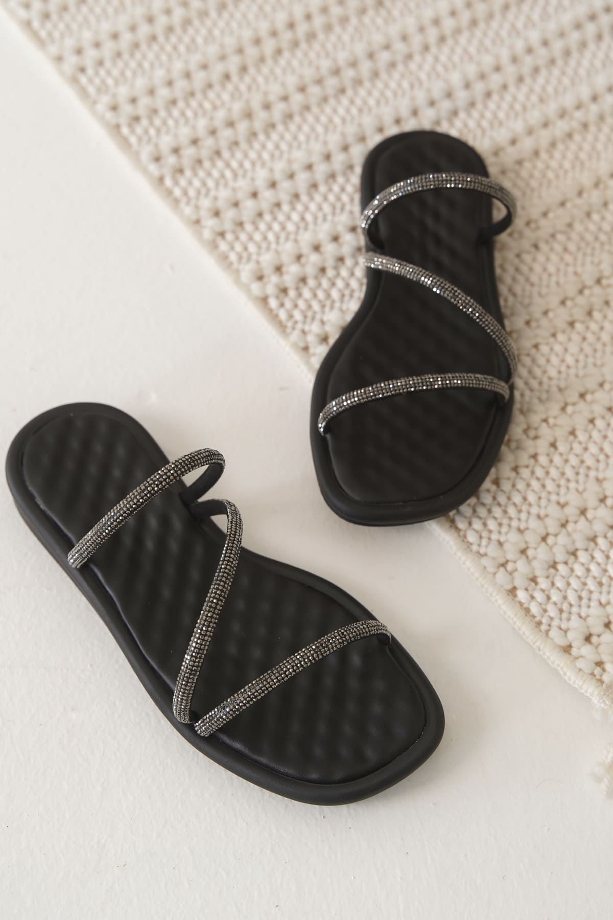 Alba Premium Black Women's Stoned Slippers