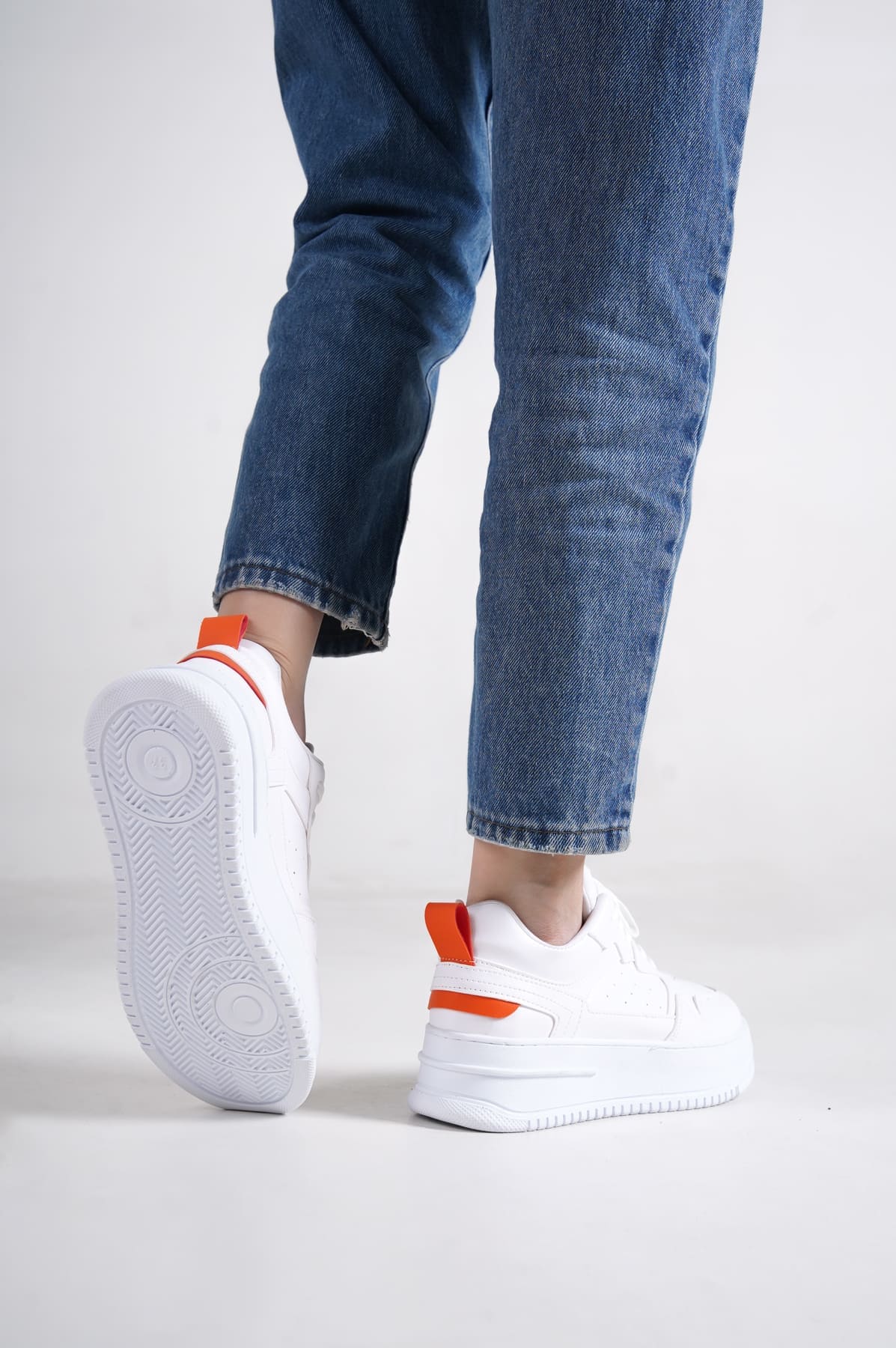 ALESSI Lace-Up Cool Women's Sneakers White Orange Sports Shoes