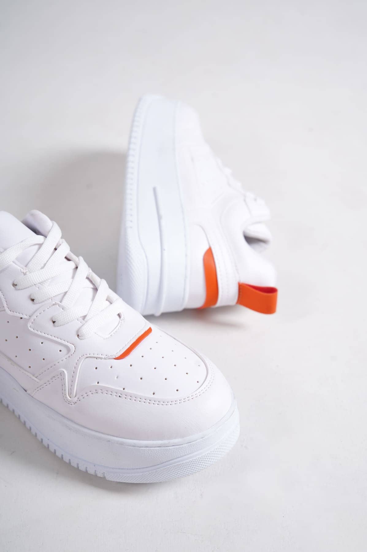 ALESSI Lace-Up Cool Women's Sneakers White Orange Sports Shoes