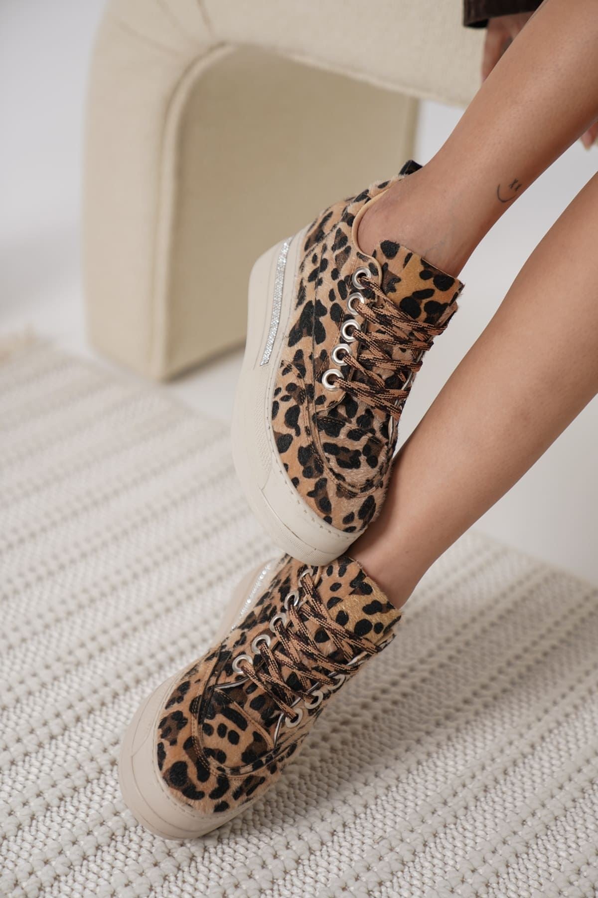 LUNORA Limited Series Leopard Pattern Orthopedic Women's Sneakers