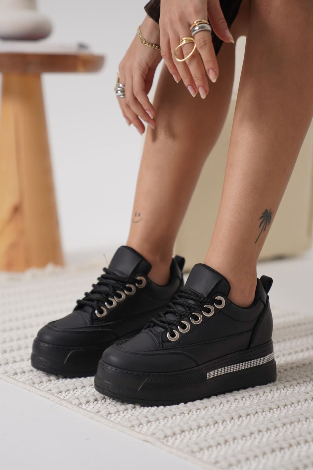 Lunora Premium Yüksek Taban Siyah 8 cm Gizli Topuk Kadın Sneaker