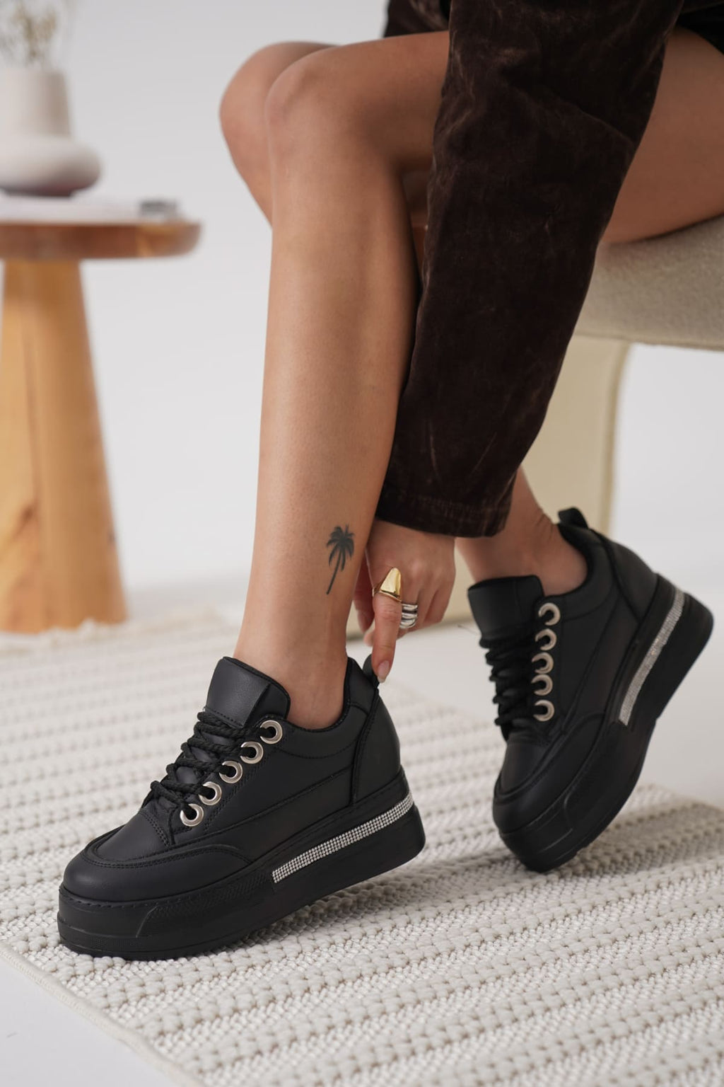 Lunora Premium Yüksek Taban Siyah 8 cm Gizli Topuk Kadın Sneaker
