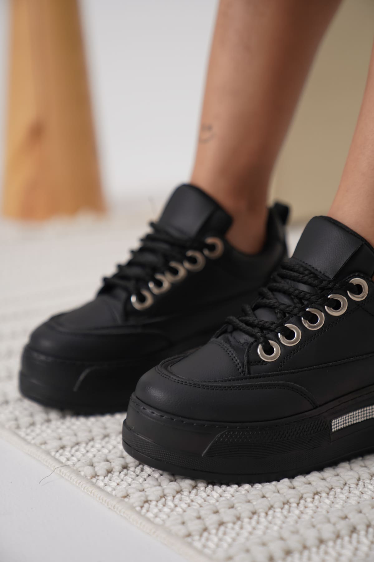 Lunora Premium Yüksek Taban Siyah 8 cm Gizli Topuk Kadın Sneaker