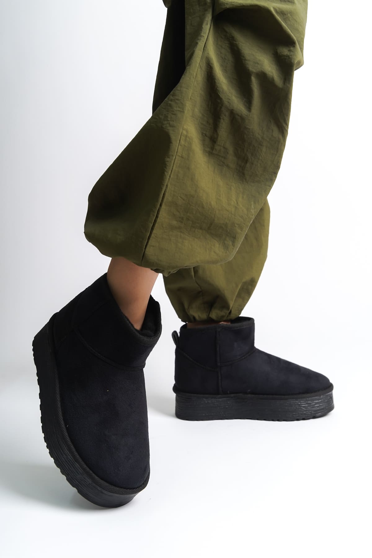 AMELIA Laceless Thick Sole Fur Lined Short Women's Boots - Suede Black 