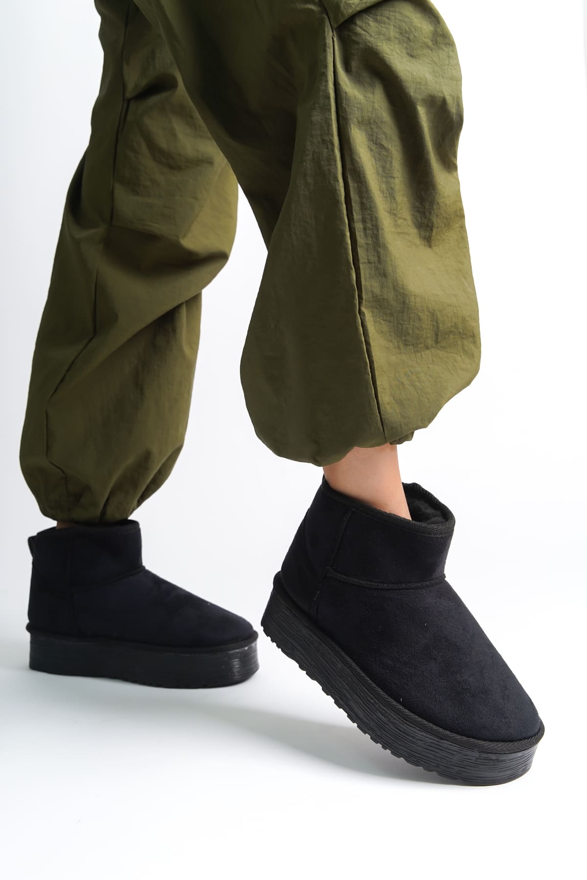 AMELIA Laceless Thick Sole Fur Lined Short Women's Boots - Suede Black 