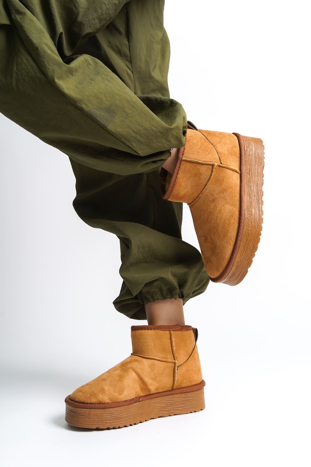 AMELIA Laceless Thick Sole Fur Lined Short Women's Boots - Suede Tan 