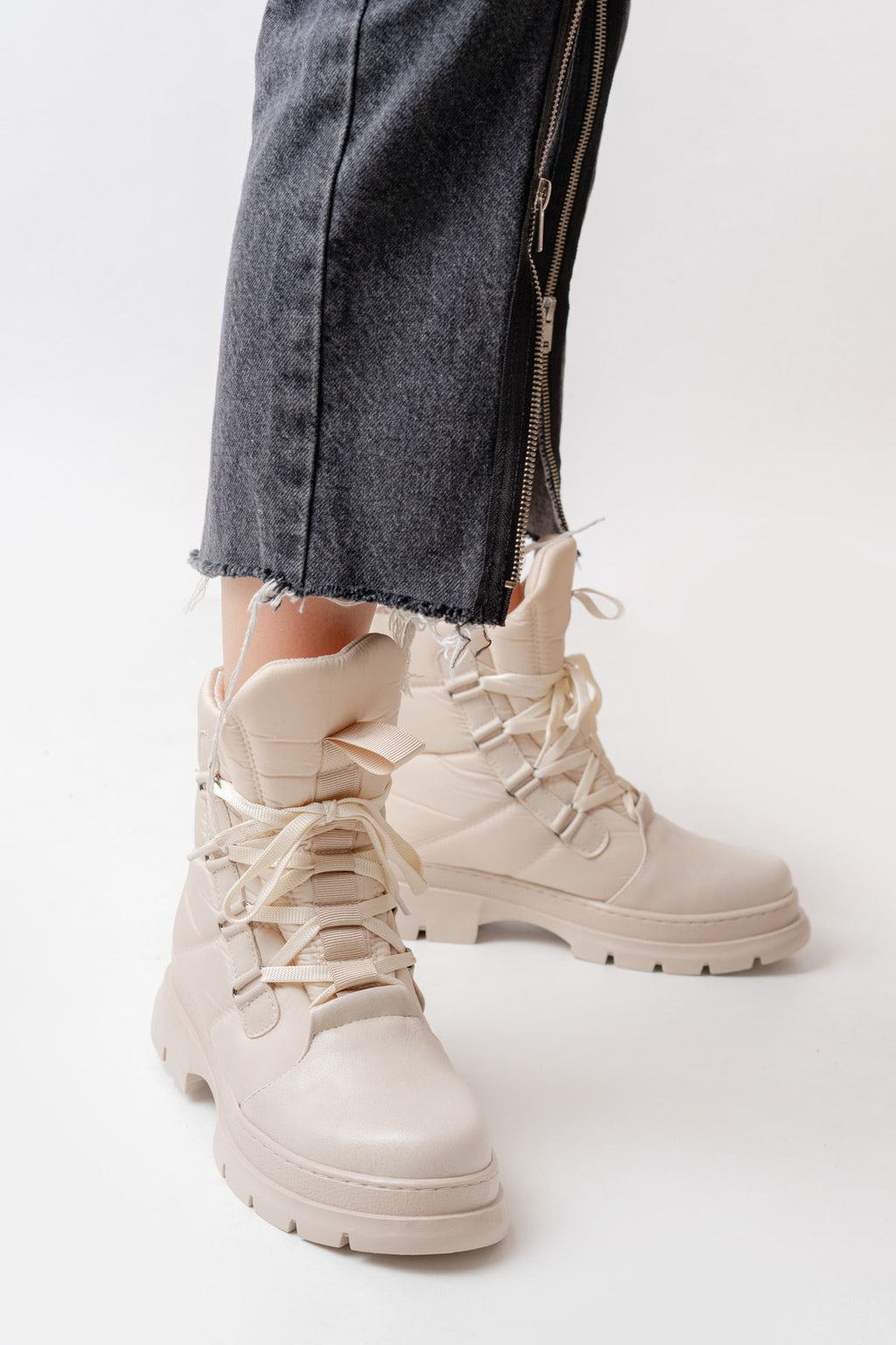 Bej Bağcıklı Su Geçirmez Kadın Premium Kar Botu