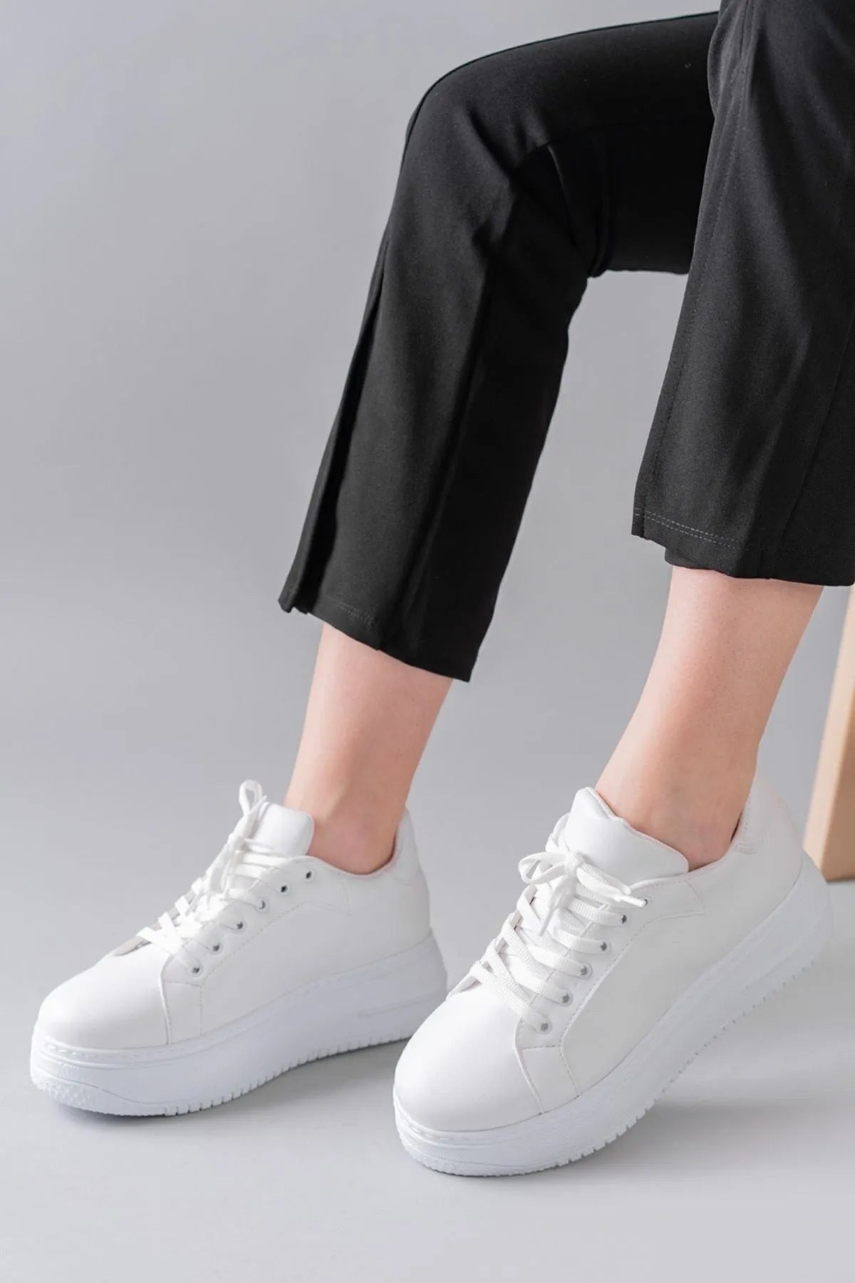 Luke White Laced Basic Women's Sports Sneaker