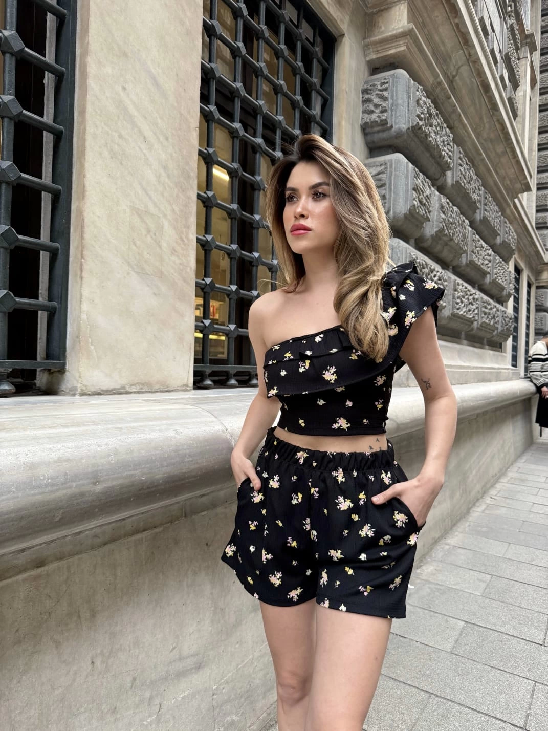 Printed Ruffle Shorts Suit Black