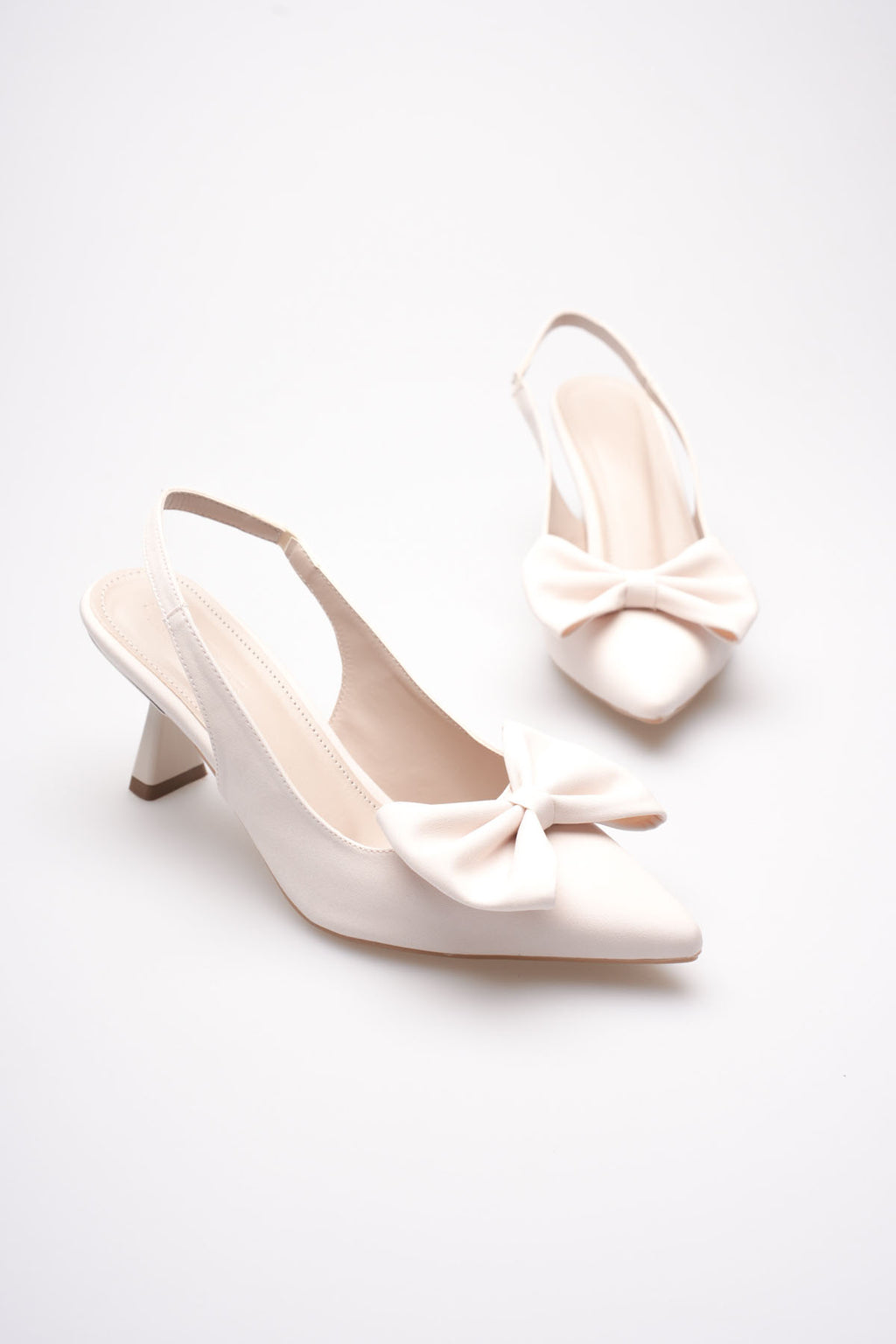 ZR-T1 Premium Bej Fiyonklu Kitten Topuklu Slingback Kadın Topuklu Ayakkabı