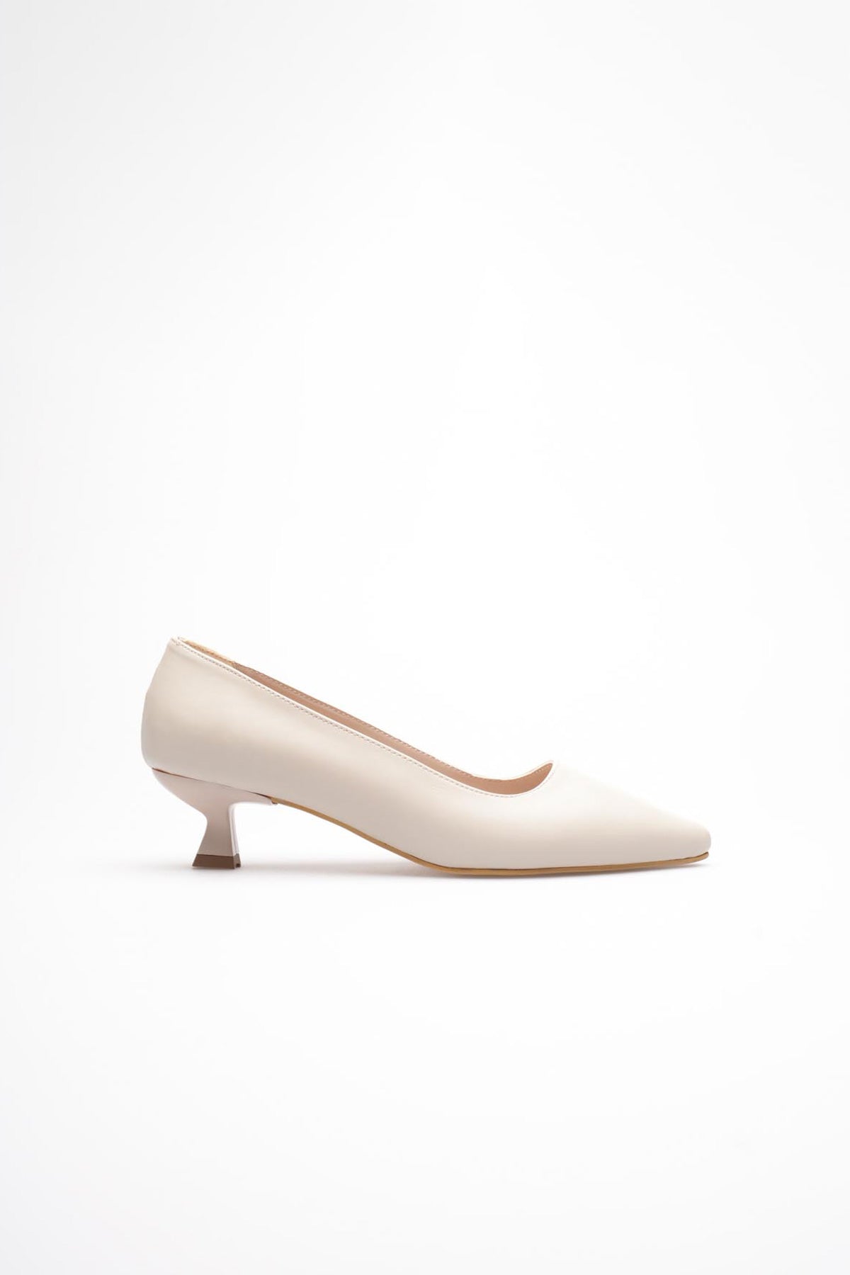 ZR20MS03 Premium Bej Kadın Günlük Kısa Topuklu Stiletto