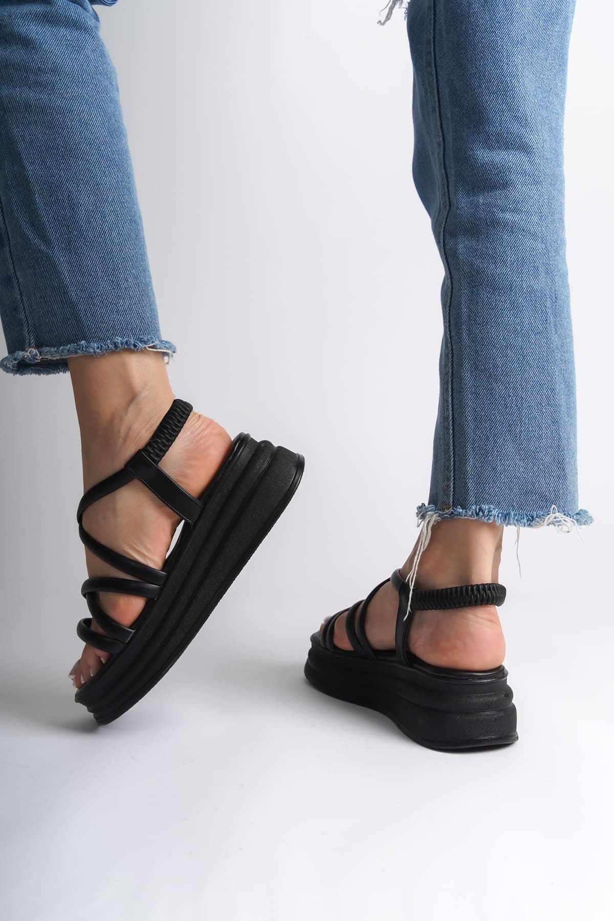 BELLARO Elastic Strip Detailed Orthopedic Women's Sandals - Black