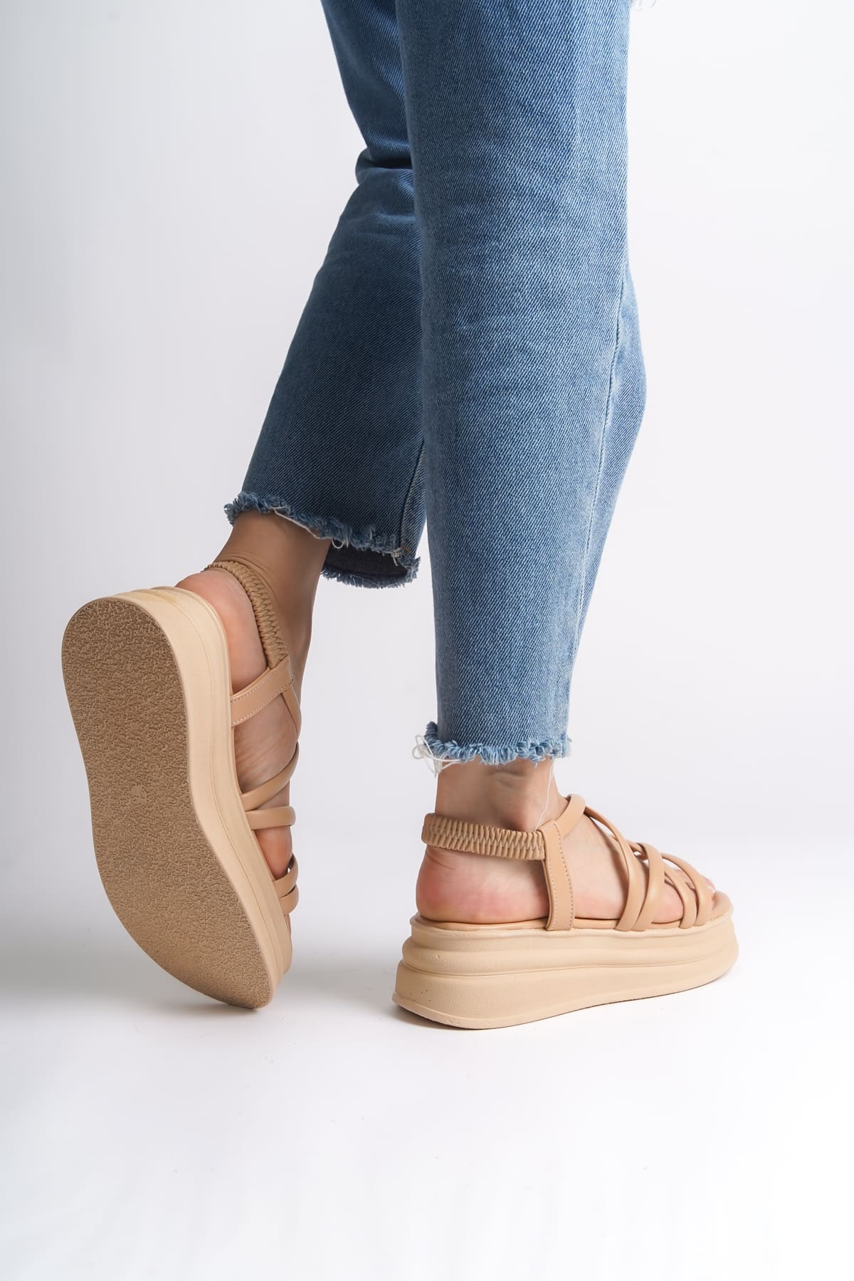 BELLARO Elastic Strip Detailed Orthopedic Women's Sandals - Ten